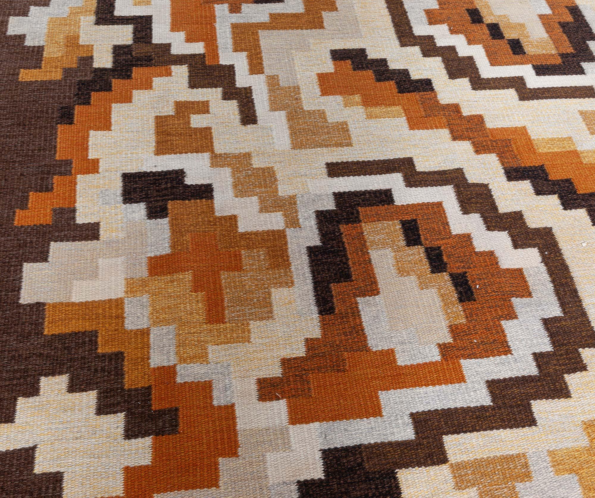 Schwedischer Flachgewebe-Teppich von Erik Lundberg (Vavangarden Eringsboda)
Größe: 8'3
