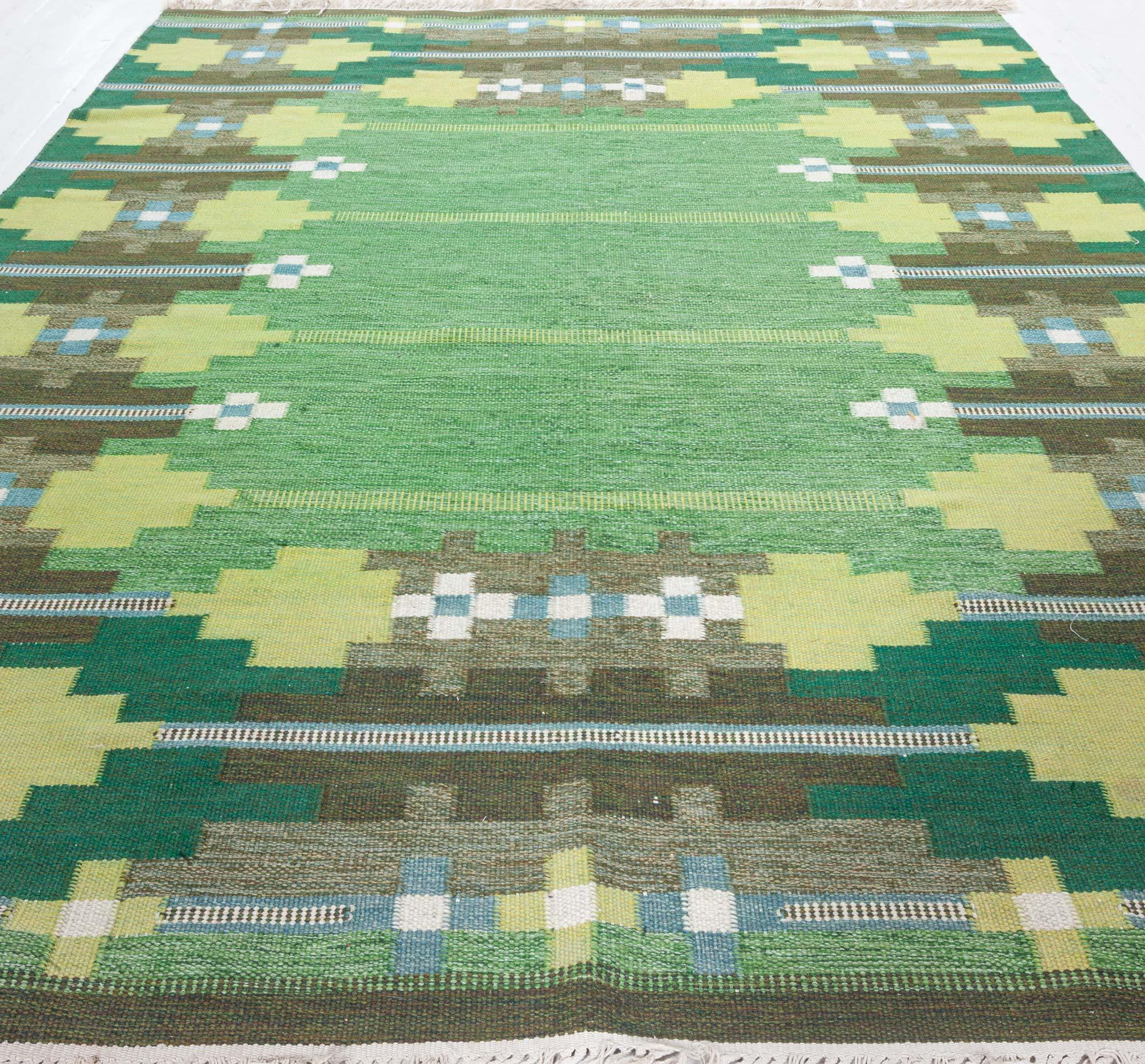 Mid-Century moderno Tappeto svedese vintage Doris Leslie Blau con motivi geometrici e verde intenso in vendita