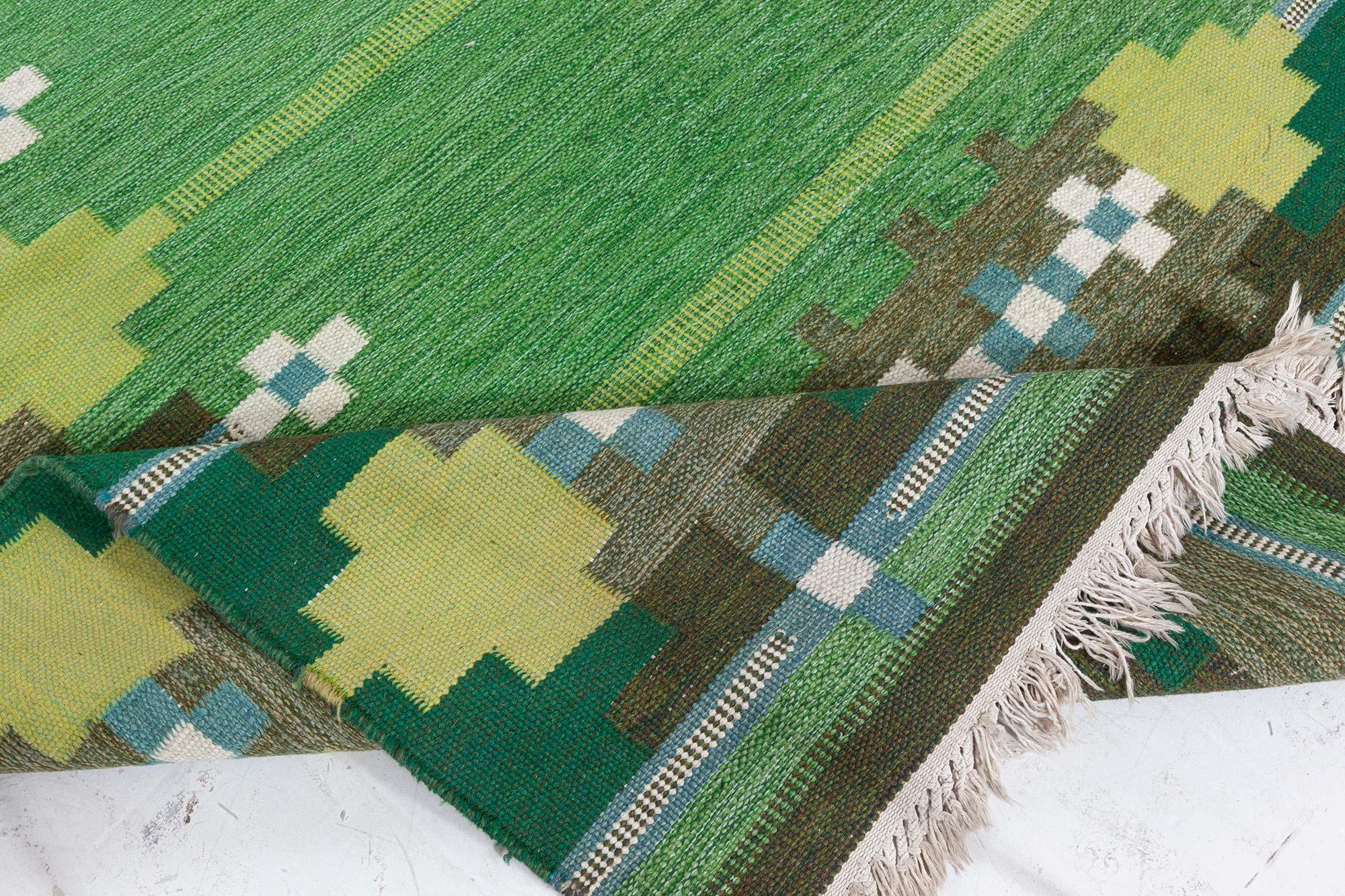 Tappeto svedese vintage Doris Leslie Blau con motivi geometrici e verde intenso In condizioni buone in vendita a New York, NY