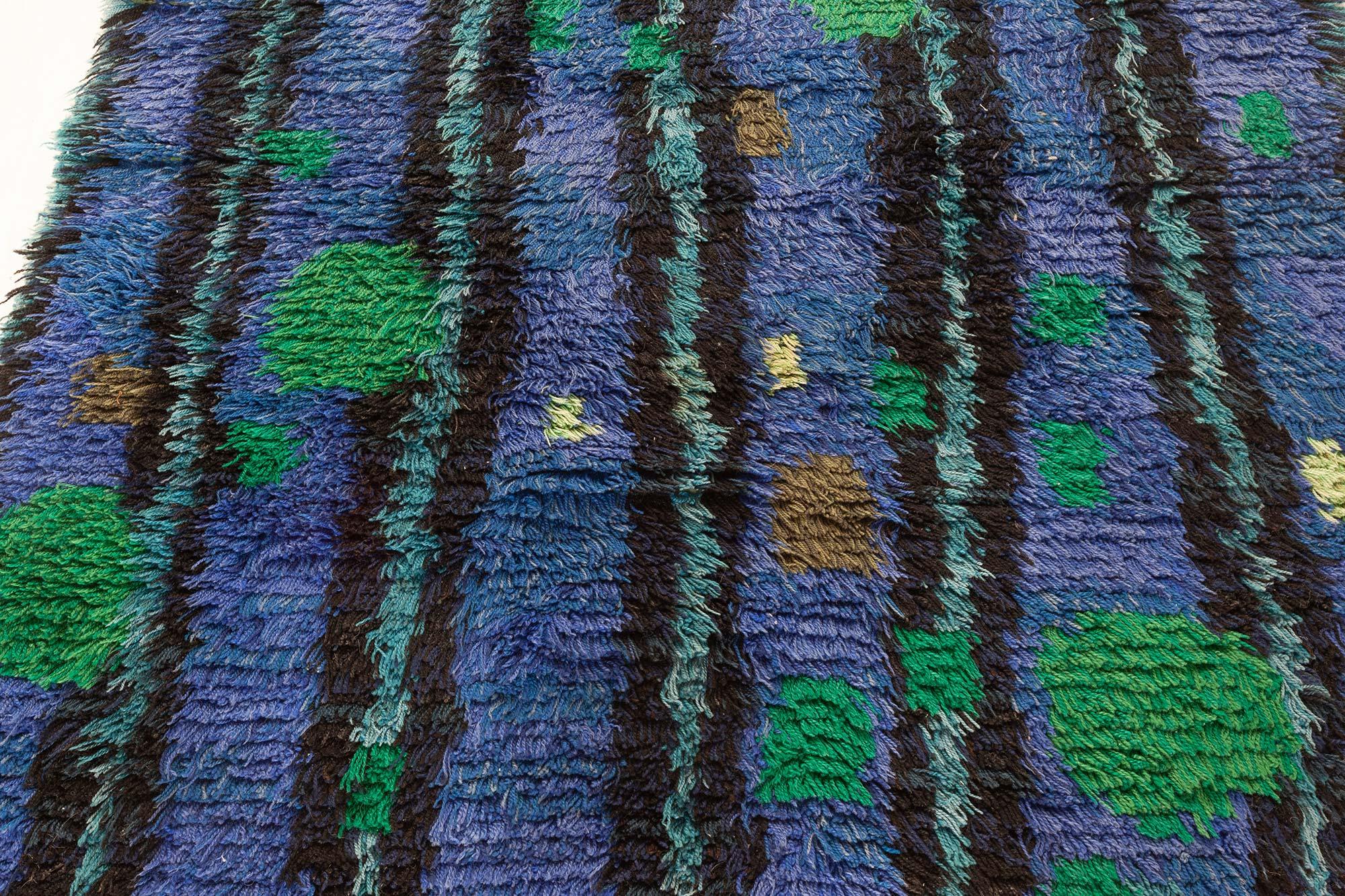 Tissé à la main Tapis Rya suédois vintage Doris Leslie Blau en bleu et vert en vente