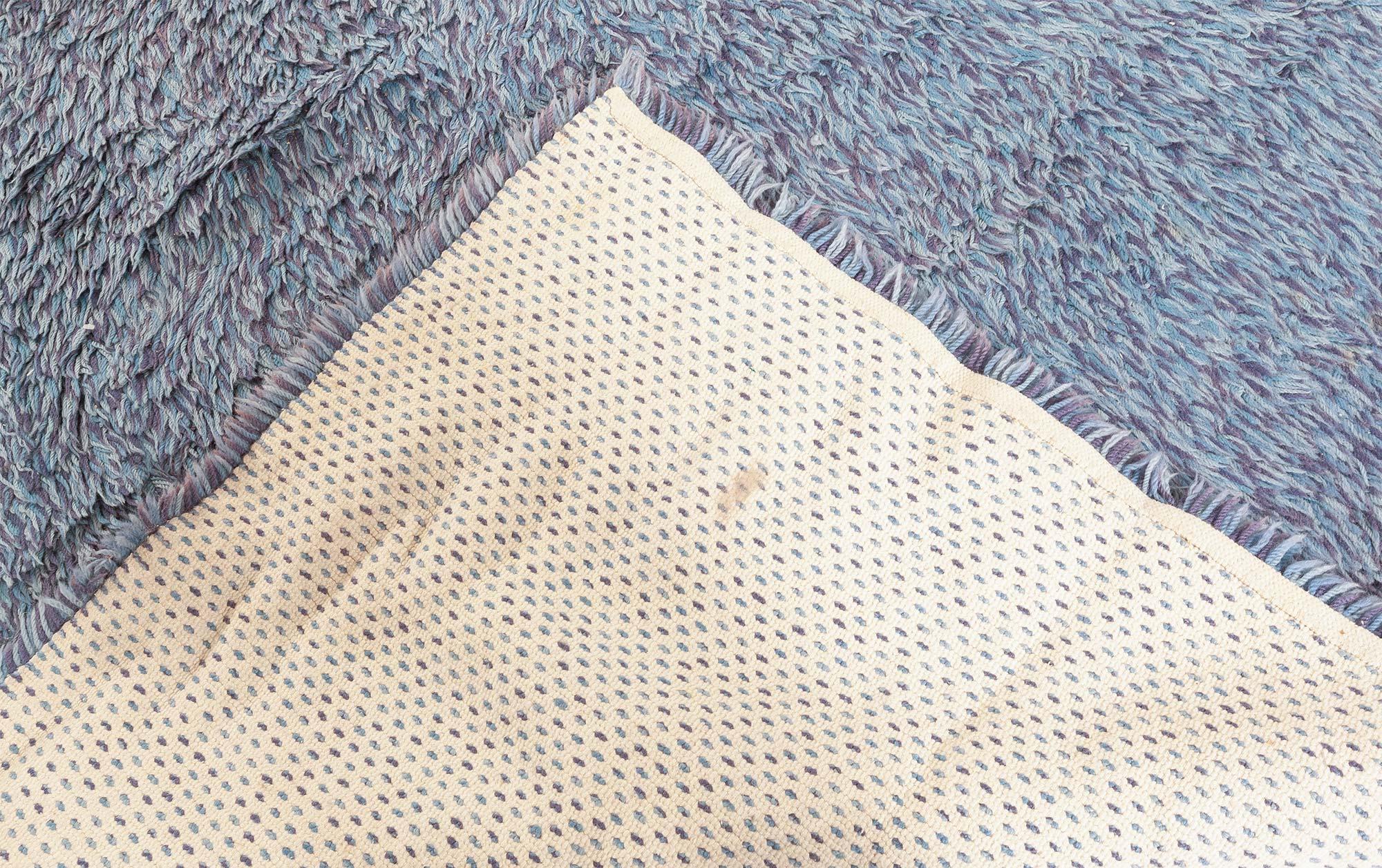 Laine Doris Leslie Blau Vintage Swedish Rya Rug in Blue en vente