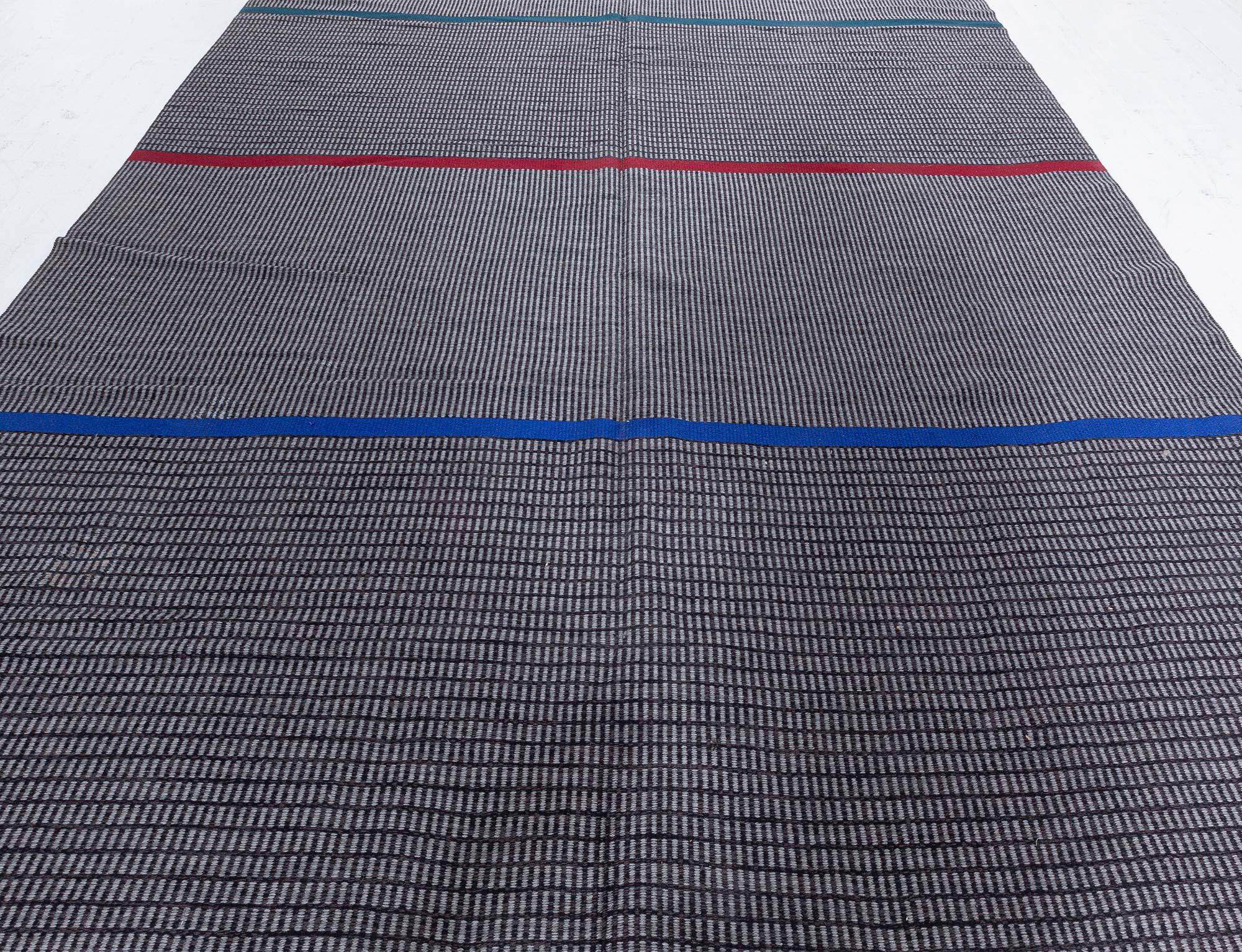 Mid-Century moderno Tappeto svedese vintage a righe grigie Doris Leslie Blau di Lagerhem Ullberg in vendita