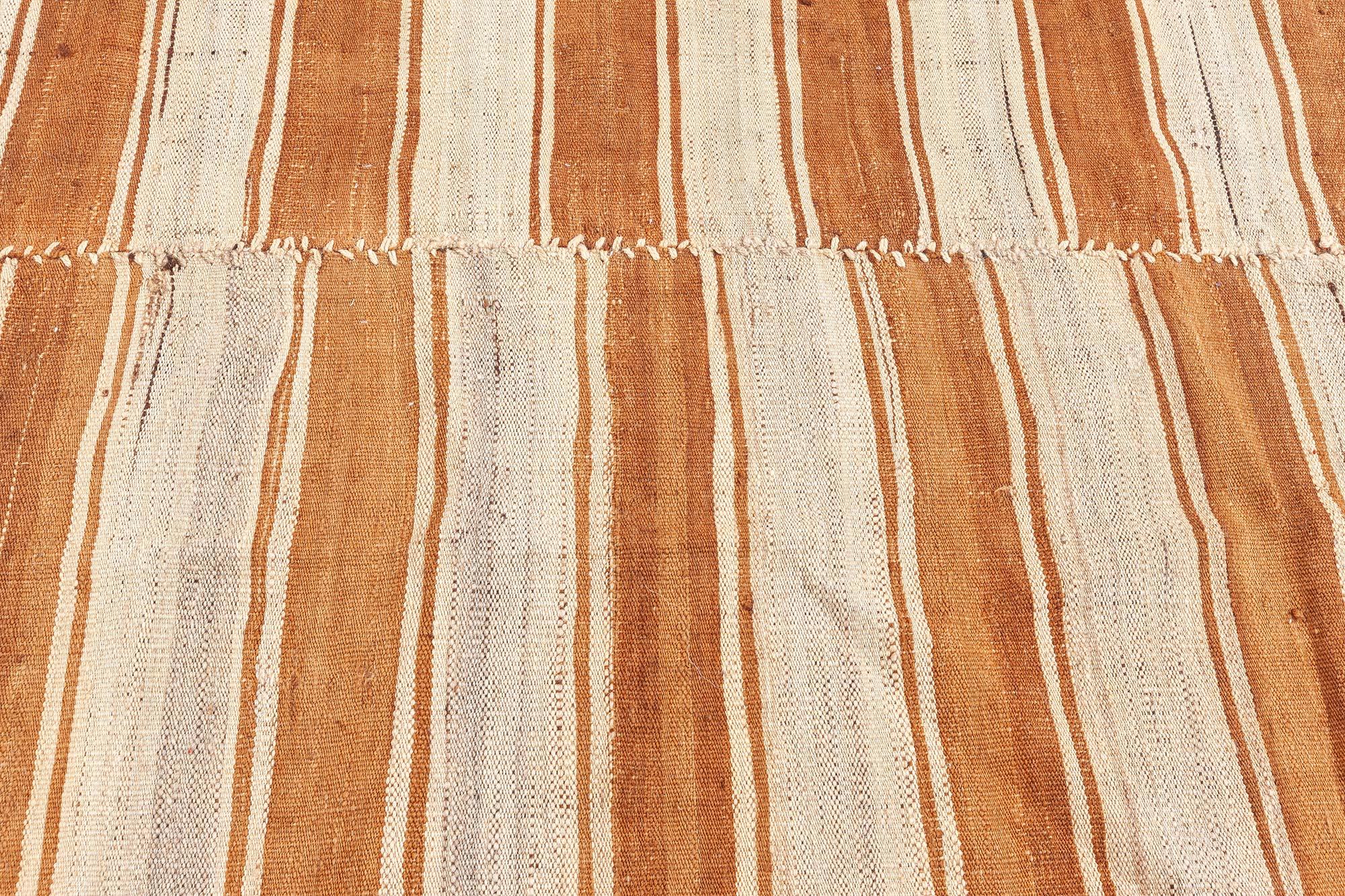 Doris Leslie Blauer türkischer Vintage-Kelim-Teppich (Moderne der Mitte des Jahrhunderts) im Angebot