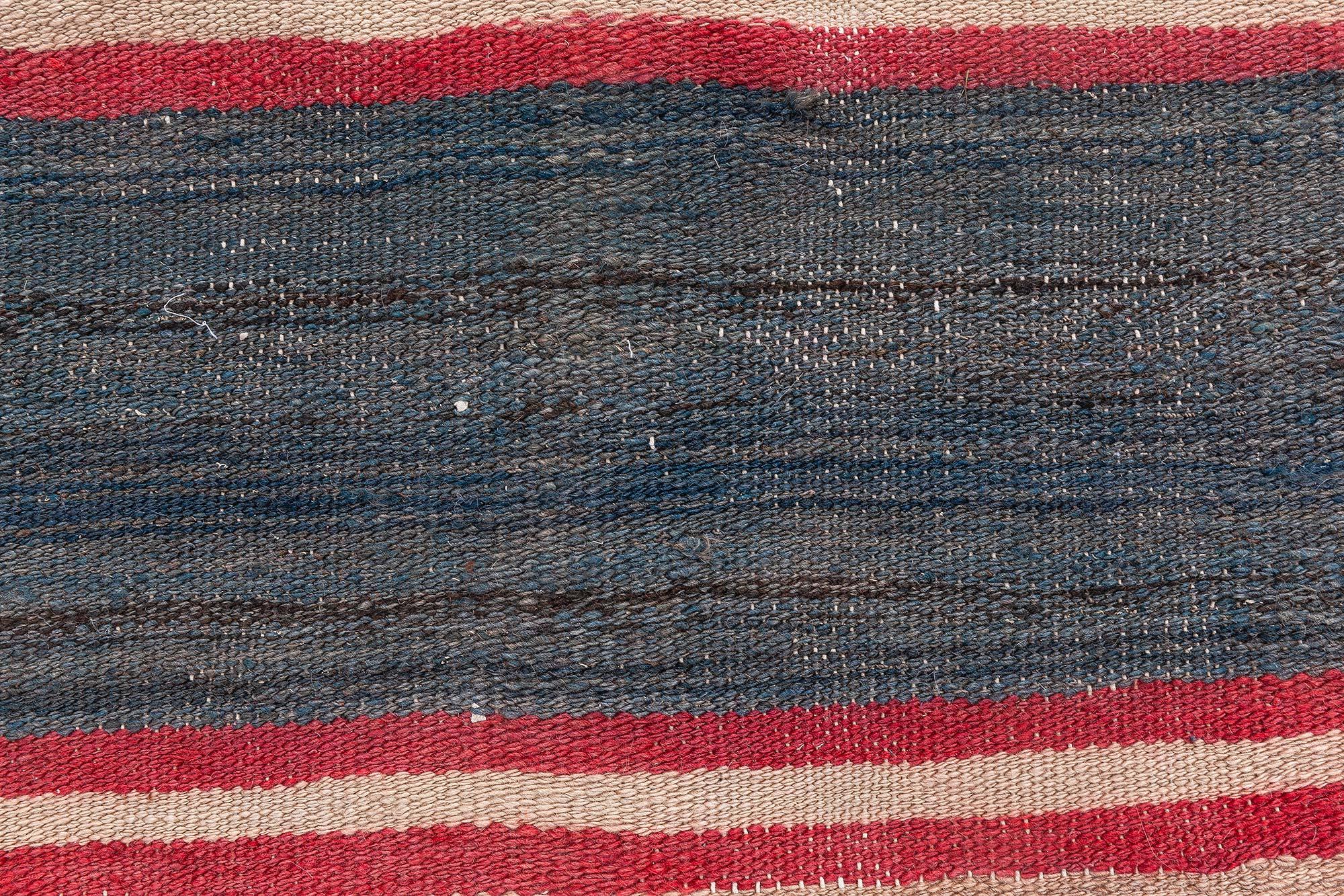 Doris Leslie Blauer türkischer Vintage-Kelim-Teppich (Handgewebt) im Angebot