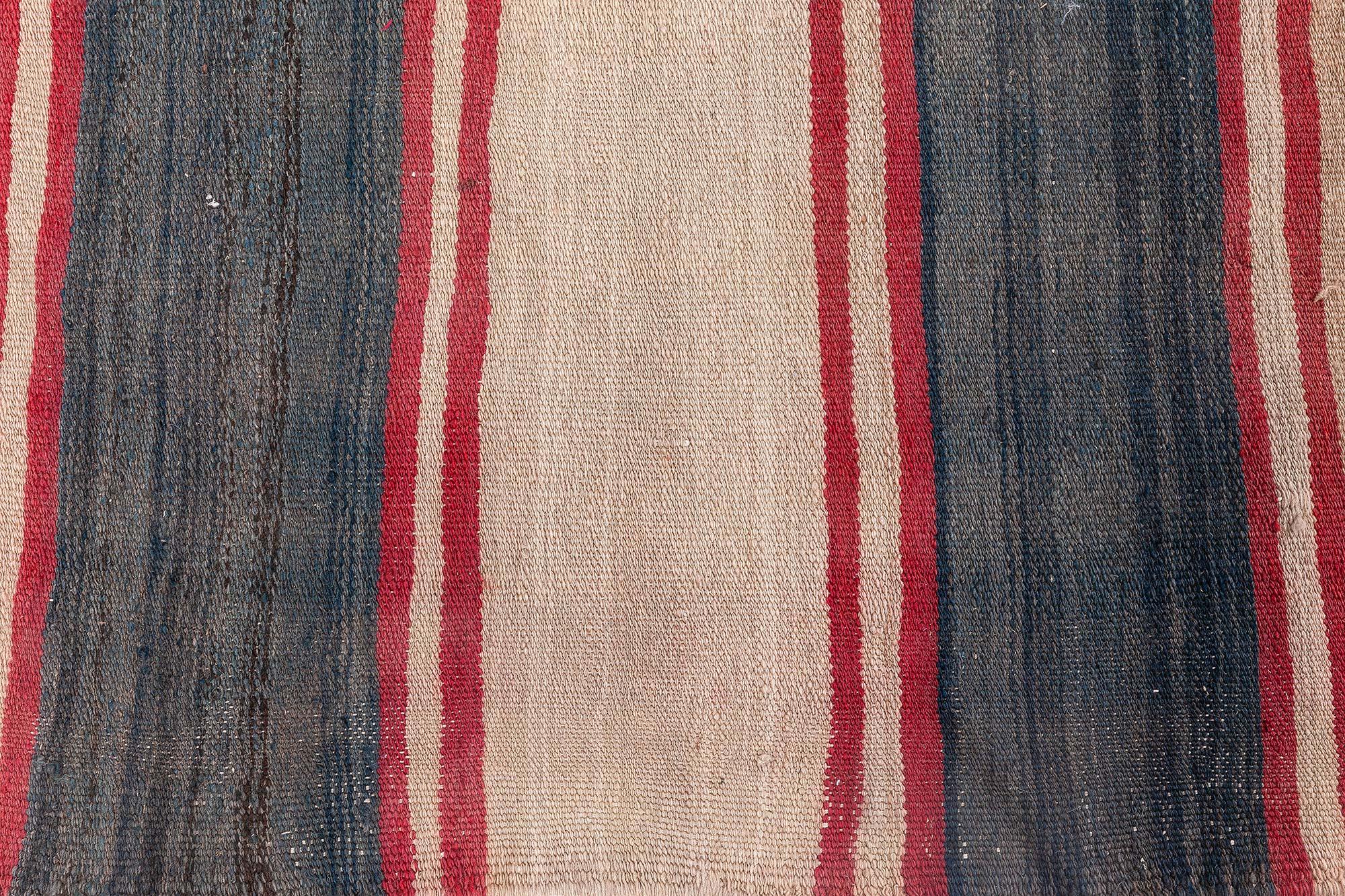 Doris Leslie Blauer türkischer Vintage-Kelim-Teppich im Angebot 1