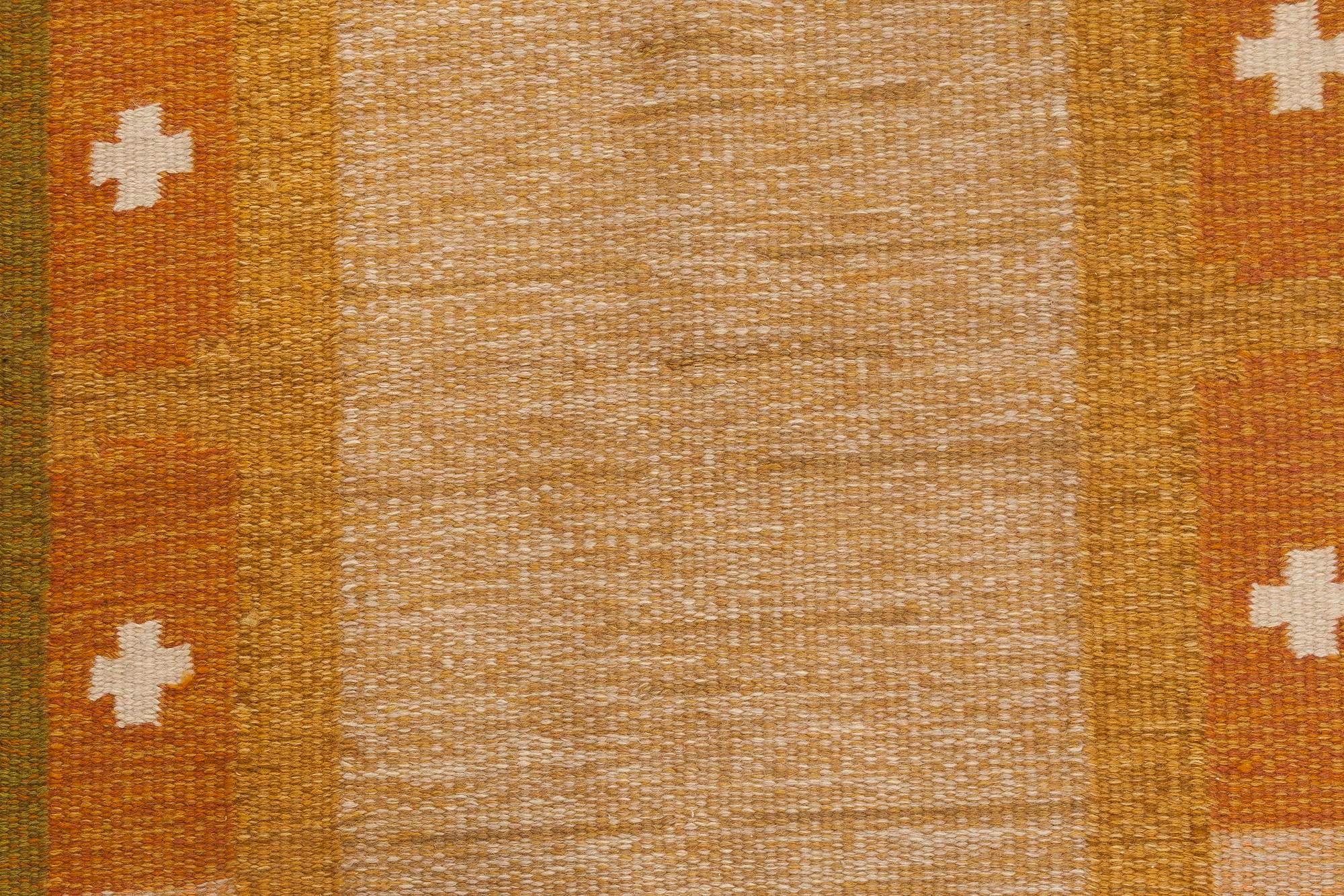 Doris Leslie Blau Warm Nordic Charm: Vintage Swedish Flat-Weave Rug by Ingegerd In Good Condition For Sale In New York, NY