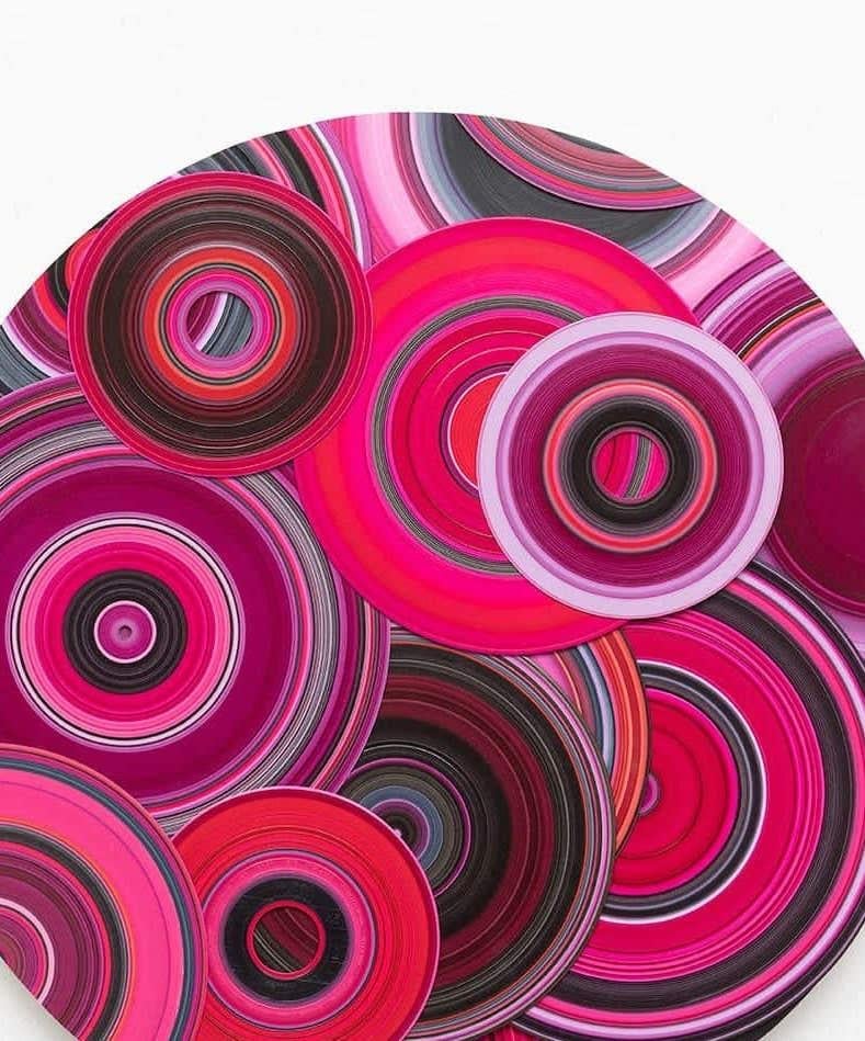 Assemblage No.03 di Doris Marten - Pittura astratta su vinile, rosa acceso, tondo in vendita 8