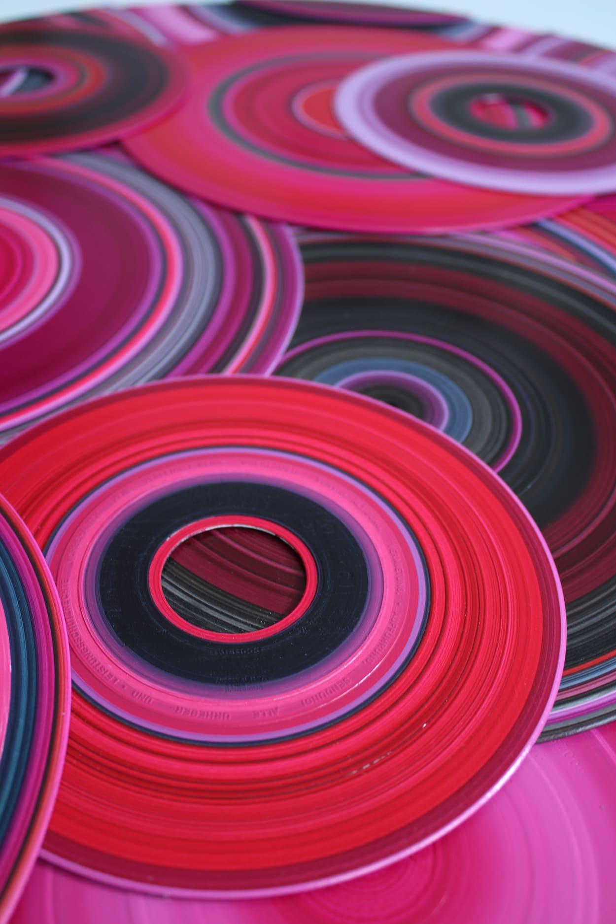 Assemblage No.03 by Doris Marten - Abstract painting on vinyl, vivid pink, tondo For Sale 2