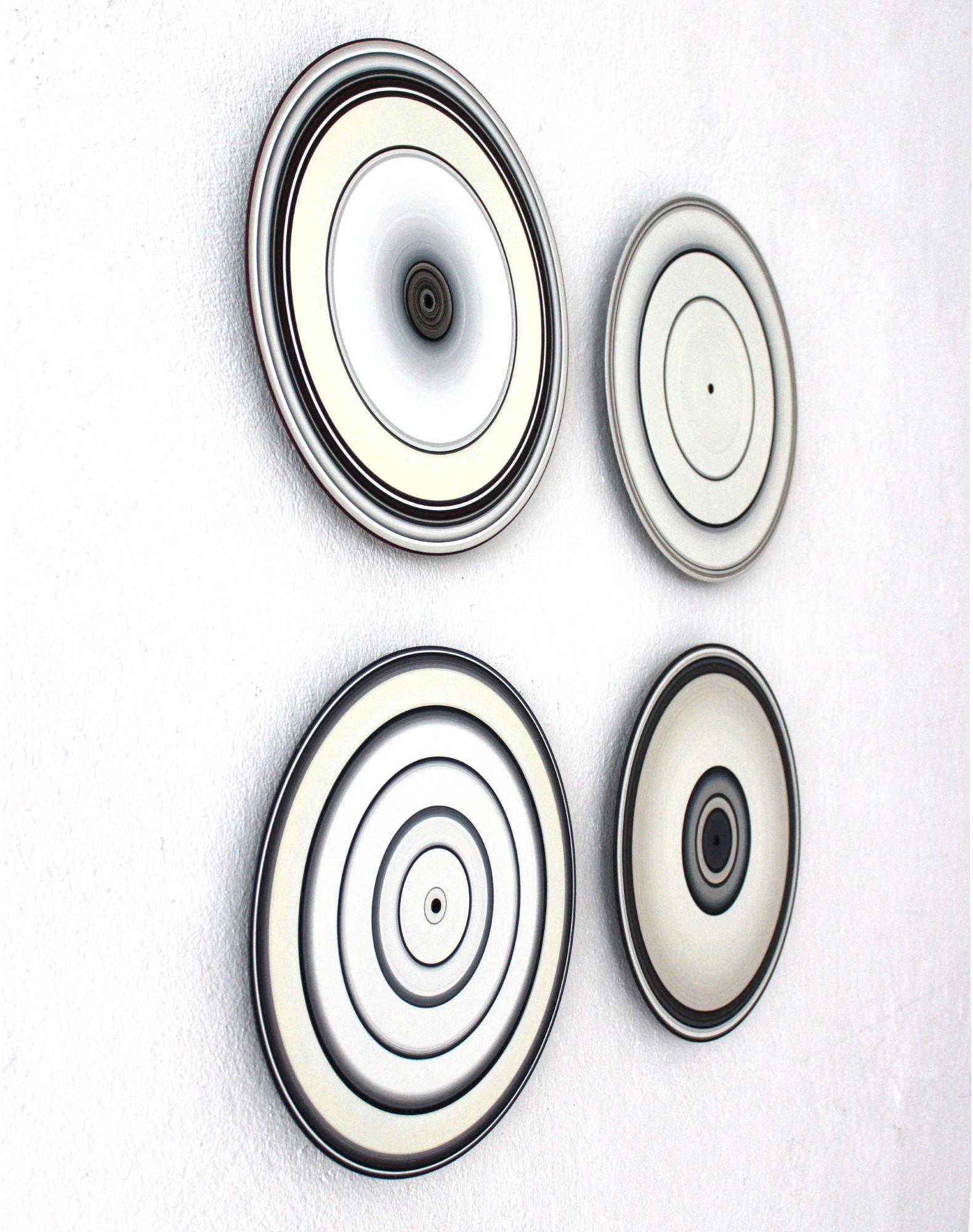 SOUND AND VISION – White Quartet by Doris Marten - Installation, black & white For Sale 2