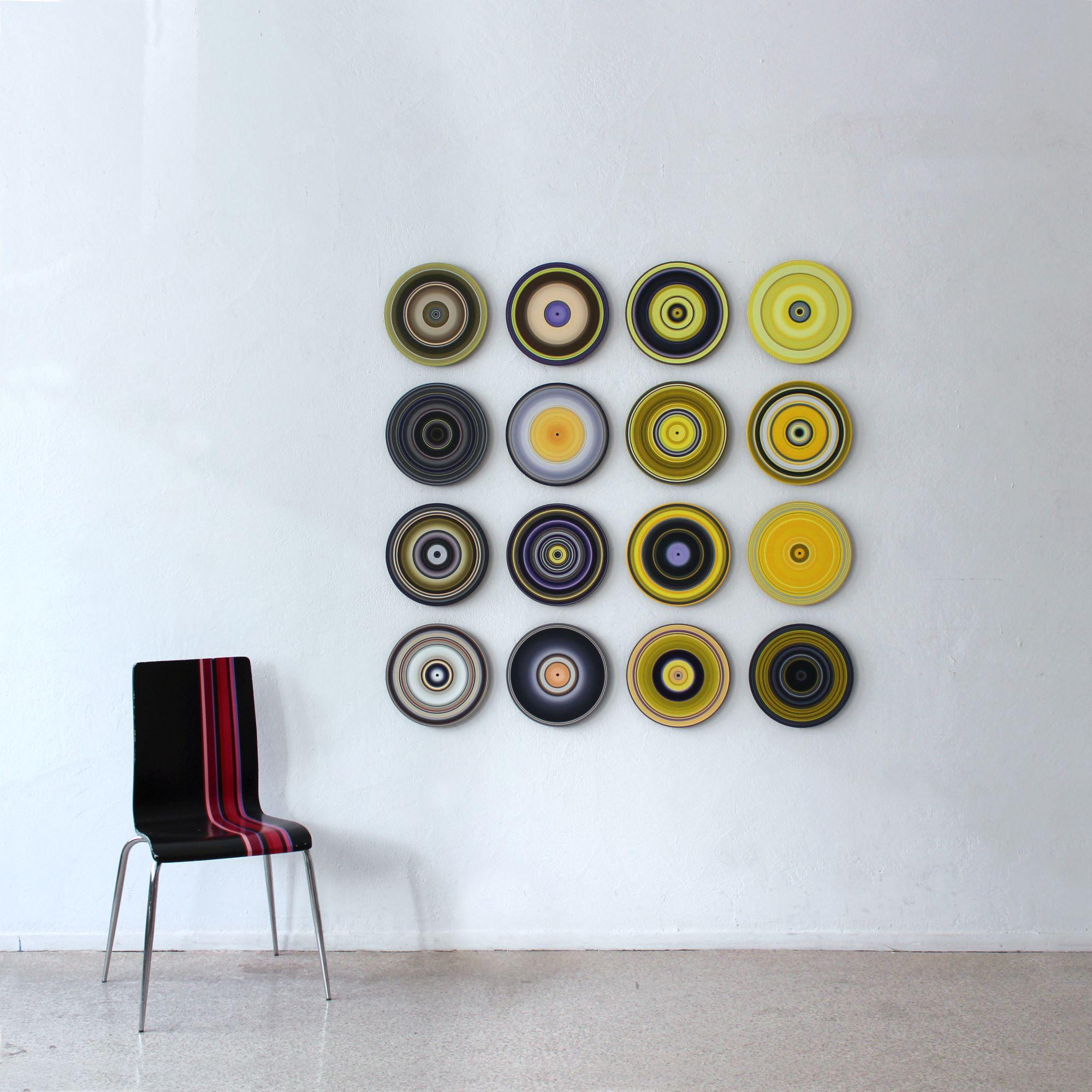 SOUND AND VISION – You called me mellow yellow by Doris Marten - Installation  For Sale 1