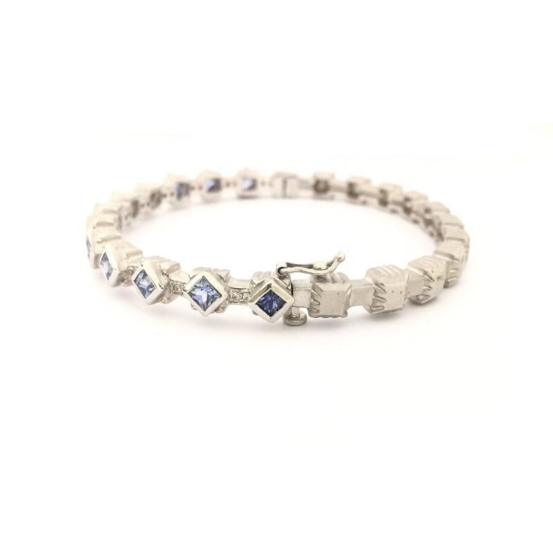 Doris Panos Blue Sapphire and Diamonds Ladies Bangle BR600SAP In New Condition For Sale In Wilmington, DE