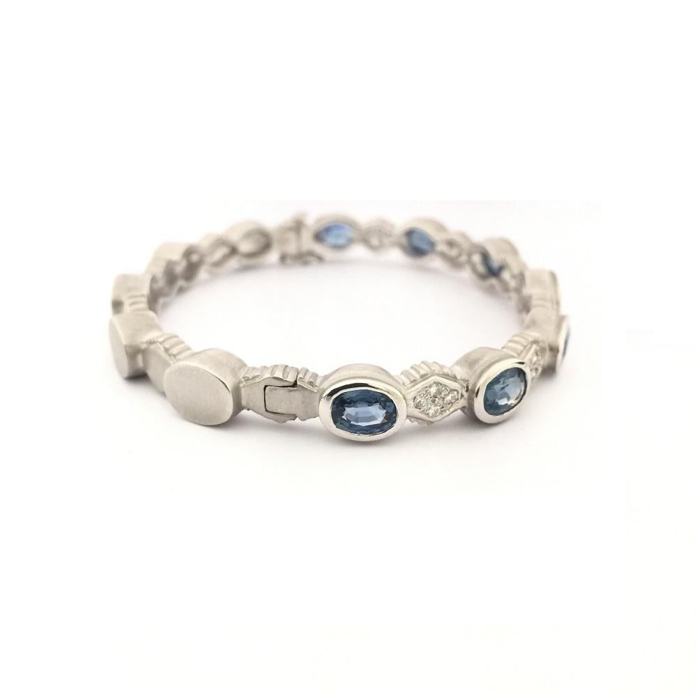 Oval Cut Doris Panos Blue Sapphire and Diamonds Ladies Bangle BR607SA For Sale
