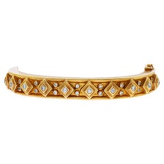 Vintage Doris Panos Designer Etruscan Revival Style Yellow Gold Bangle Bracelet