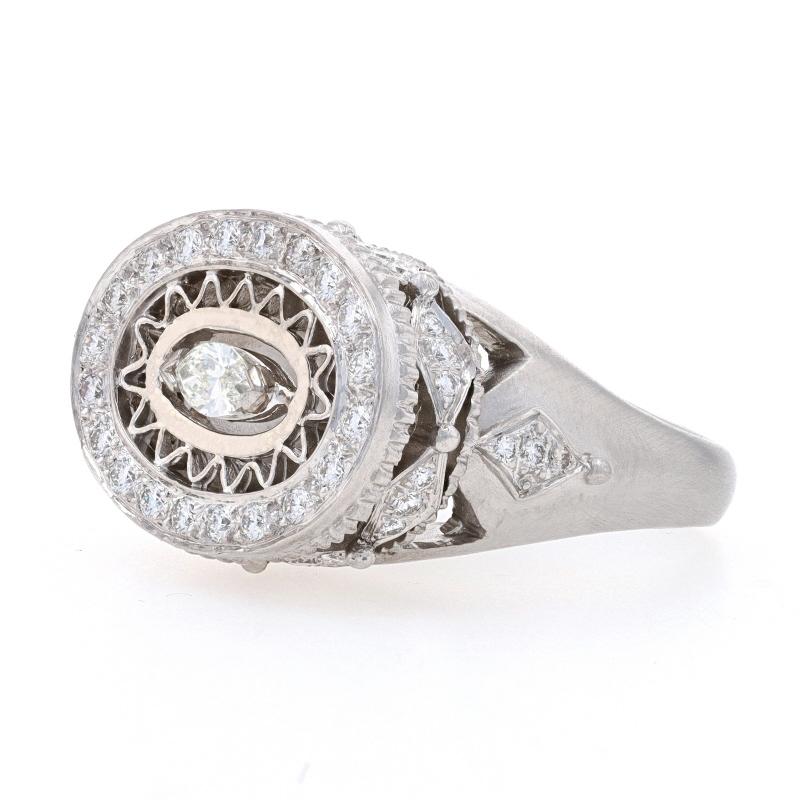 Doris Panos Anillo con Halo de Diamantes Oro Blanco 18k Marquesa 1,28ctw Halo Oculto 10 1/2 Corte marquesa en venta