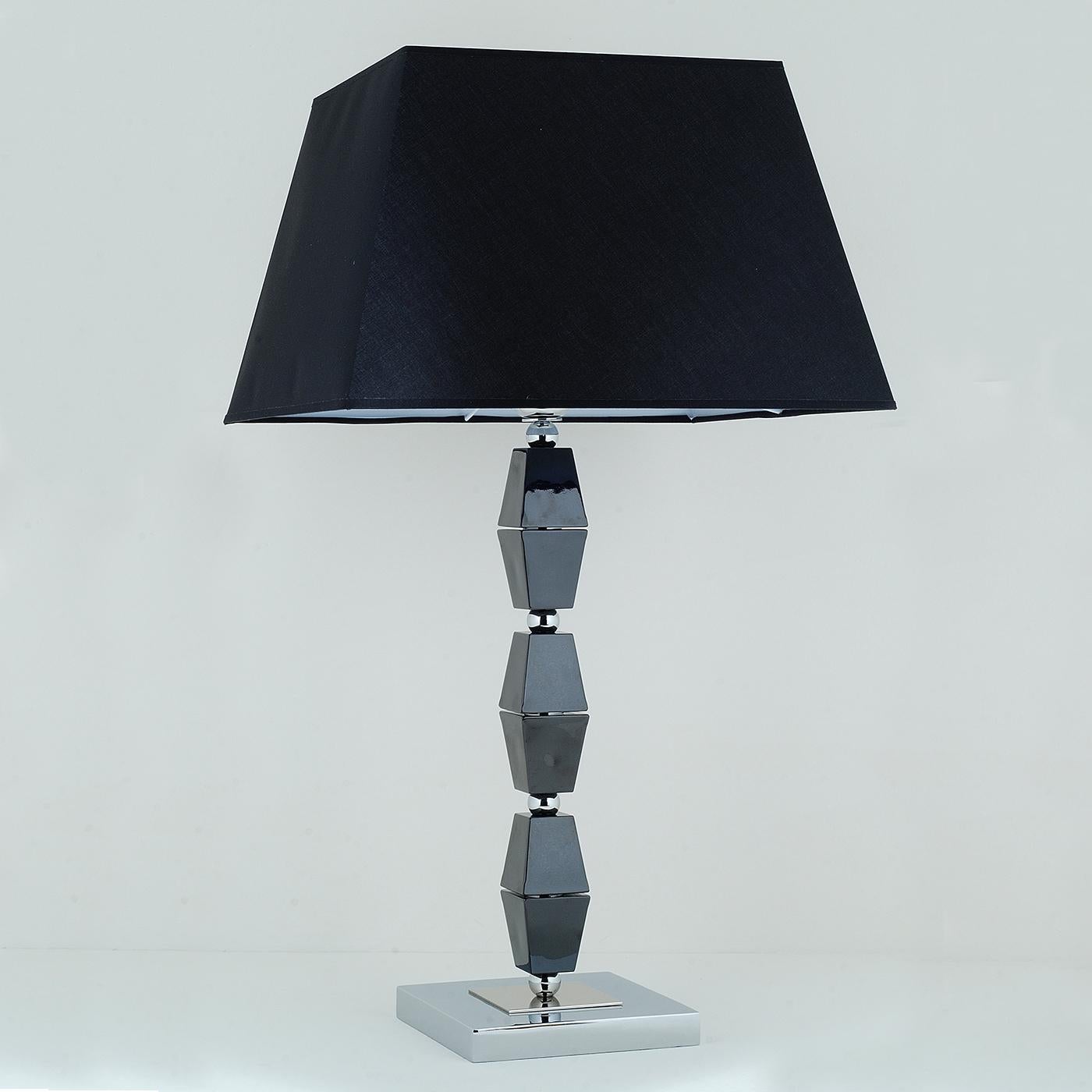 Modern Doris Table Lamp by CosmoTre