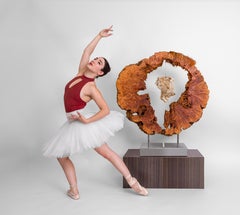 Moderne organische Skulptur aus Wurzelholz, Ahorn und lemurianischem Quarz