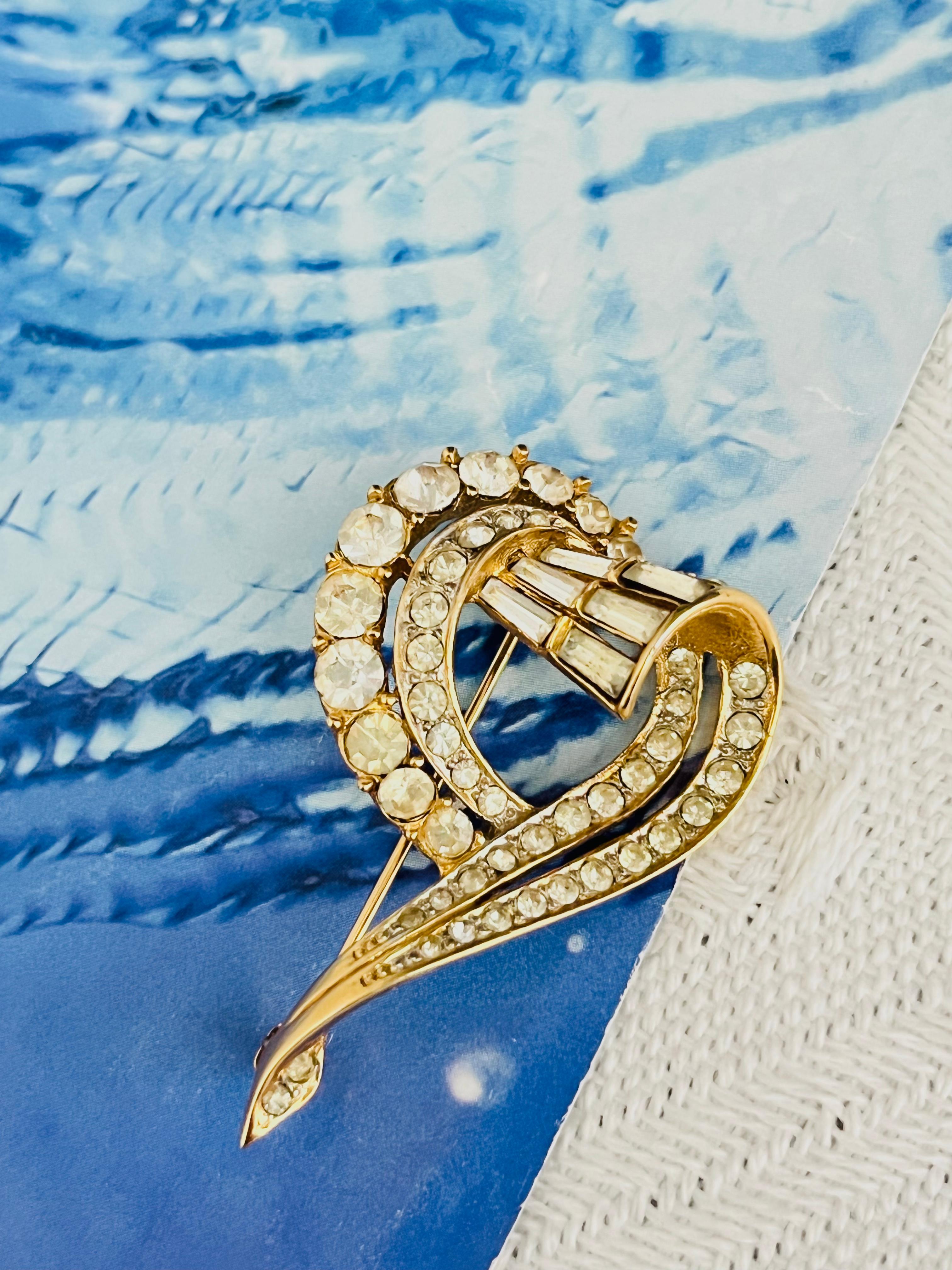 D'Orlan Vintage 1980s Double Heart Love Whole Crystals Rectangle Circle Brooch In Good Condition For Sale In Wokingham, England