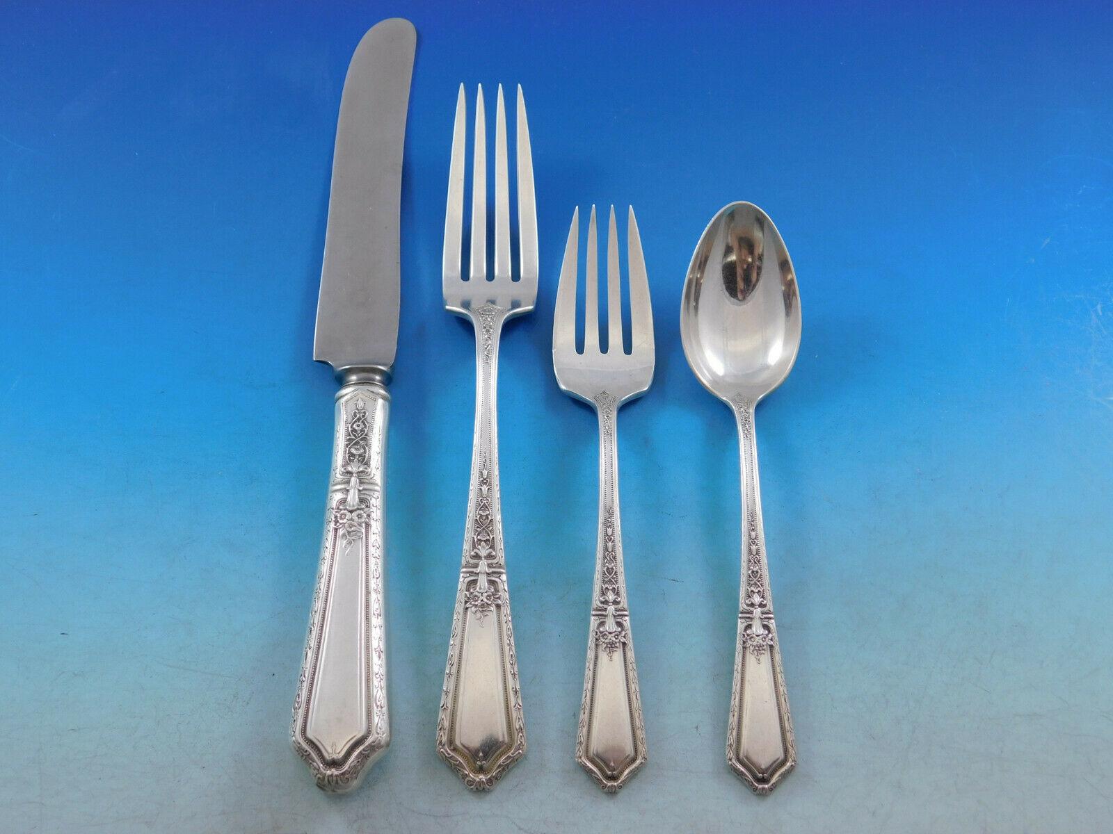 Dinner Size D'Orleans by Towle Sterling Silver Flatware set - 60 pieces. This set includes

8 Dinner Size Knives, 9 5/8