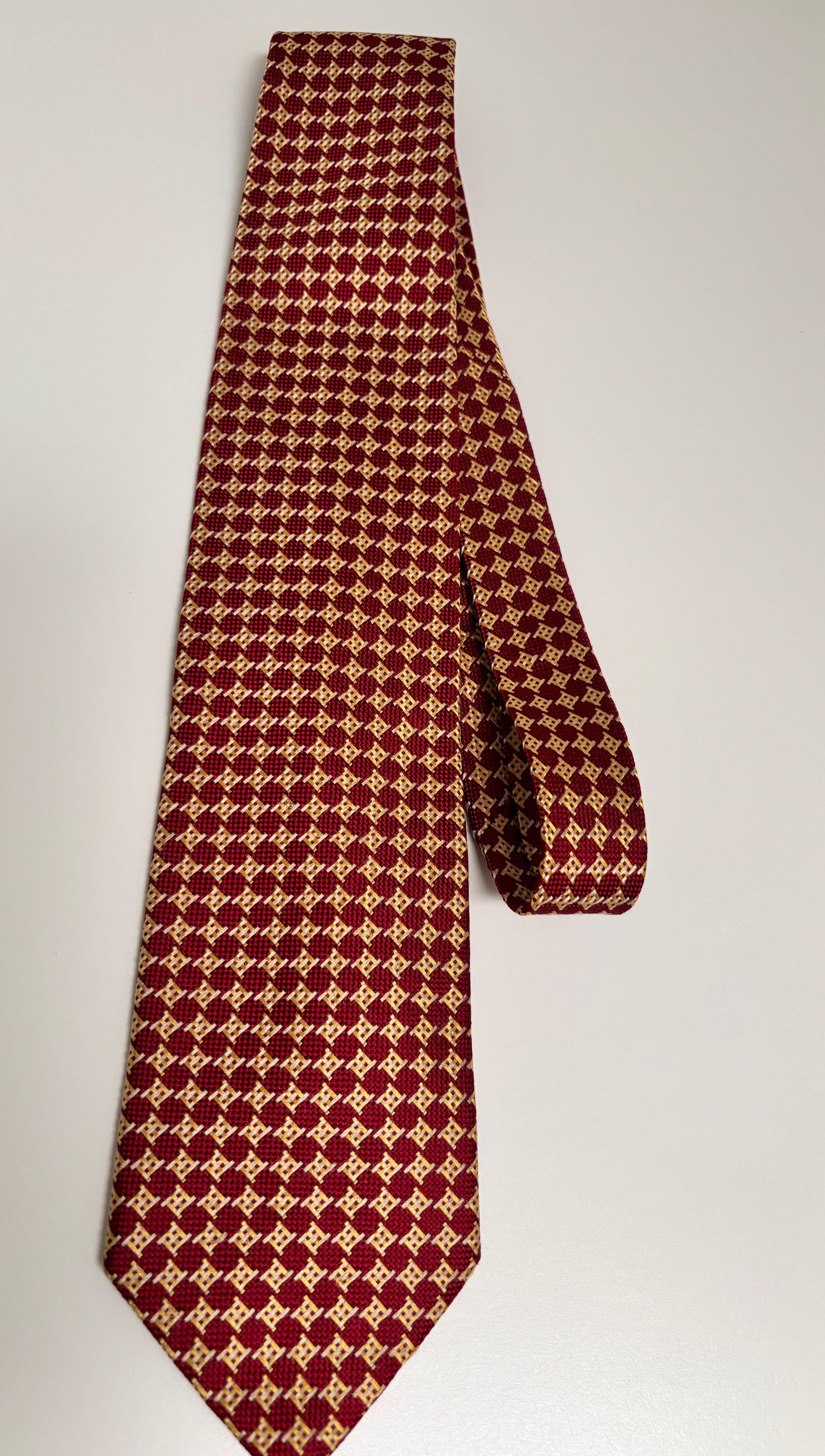 Dormeuil Herrenkrawatte aus roter und goldener Seide Made in France im Angebot 5