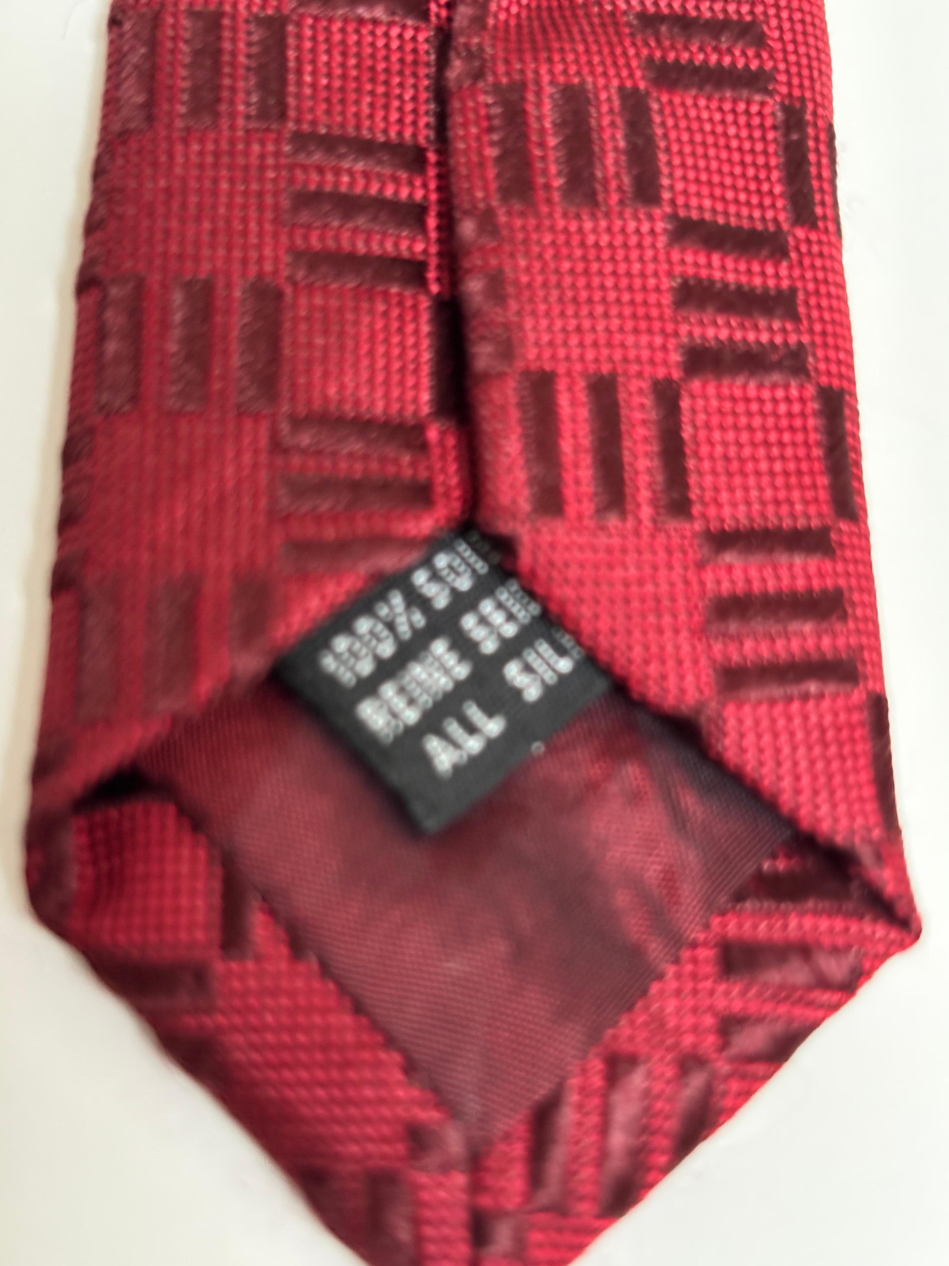 Dormeuil Corbata de cuello de seda roja para hombre Fabricada en Francia en venta 6