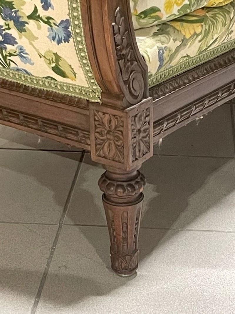 Dormeuse in legno di noce intagliato di fine '800 For Sale 12