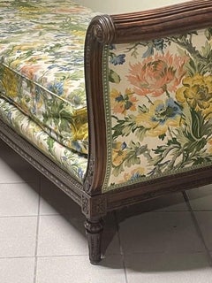 Dormeuse in legno di noce intagliato di fine '800