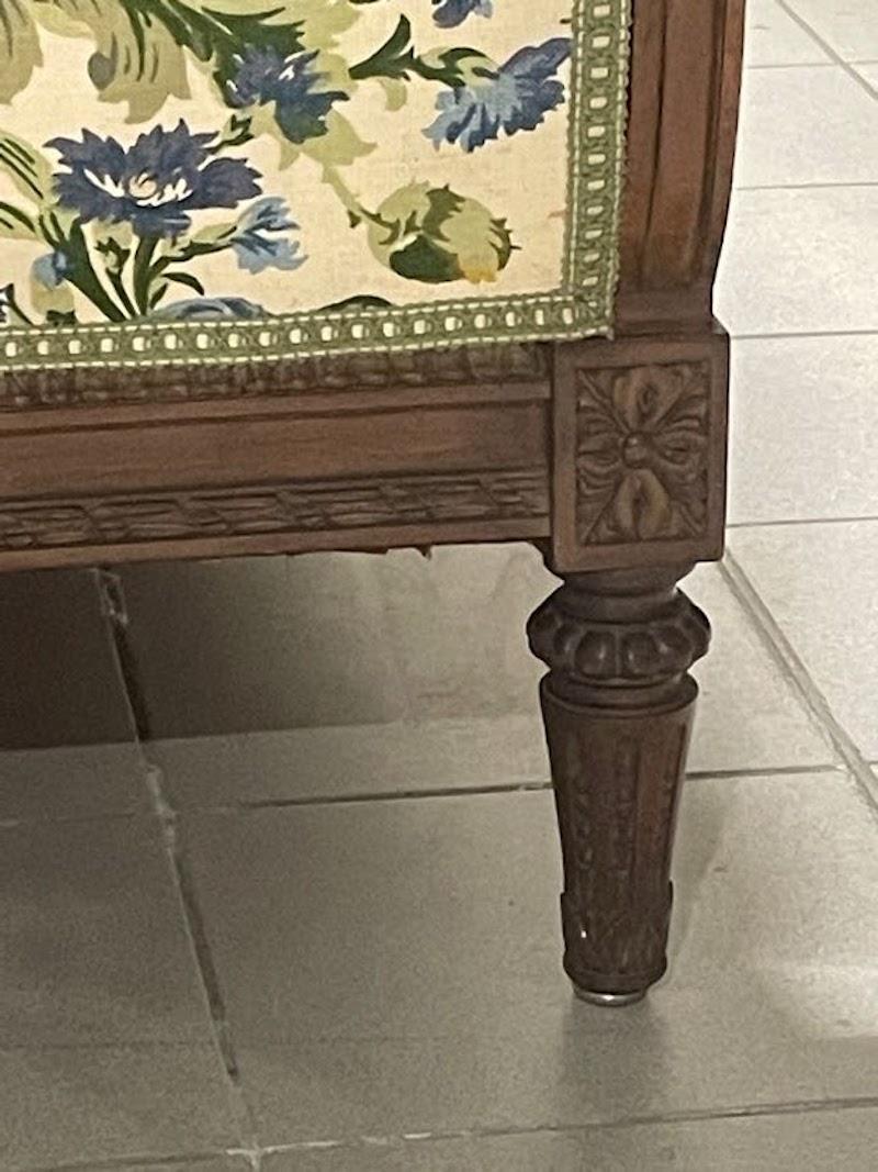 Dormeuse in legno di noce intagliato di fine '800 For Sale 13