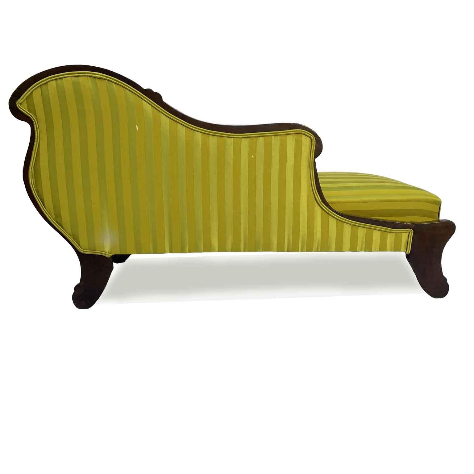 Hand-Carved Italian Center Dormeuse in Carved Walnut circa 1850 Yellow Fabric For Sale