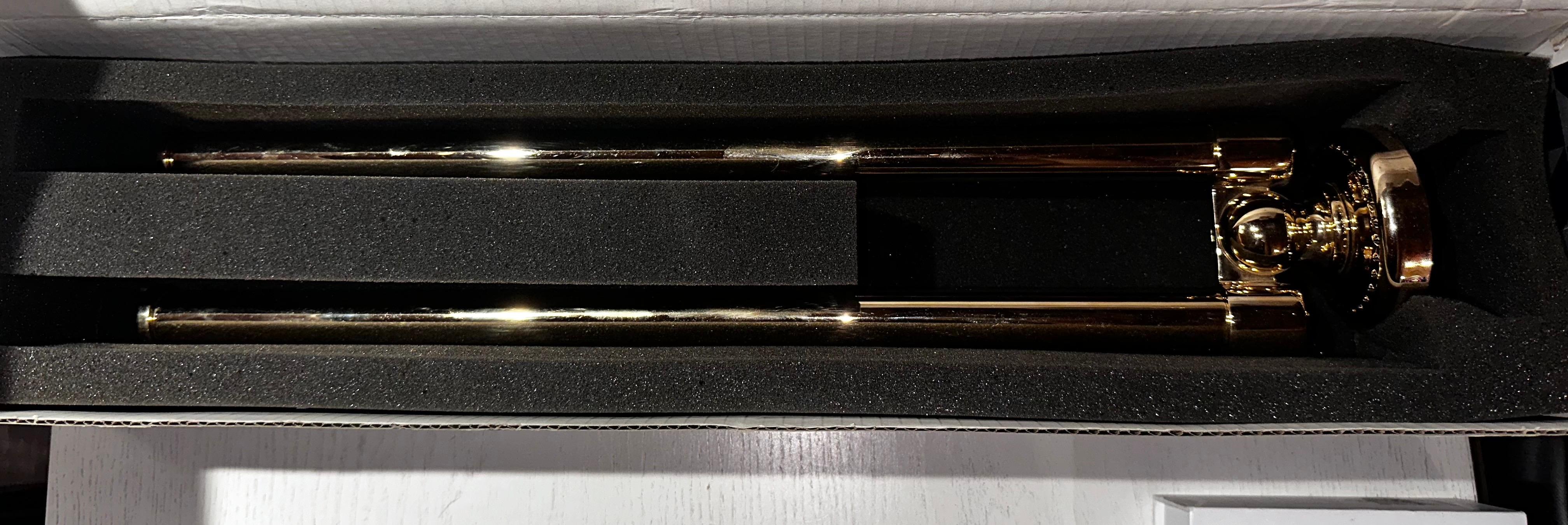 Dornbracht Princesse Collection 2-Tier Swivel Towel Bar, Gold-plated, Germany. Rare. Open box, never installed from iconic 1970-80s Princesse collection (see last photos for faucets from collection). 