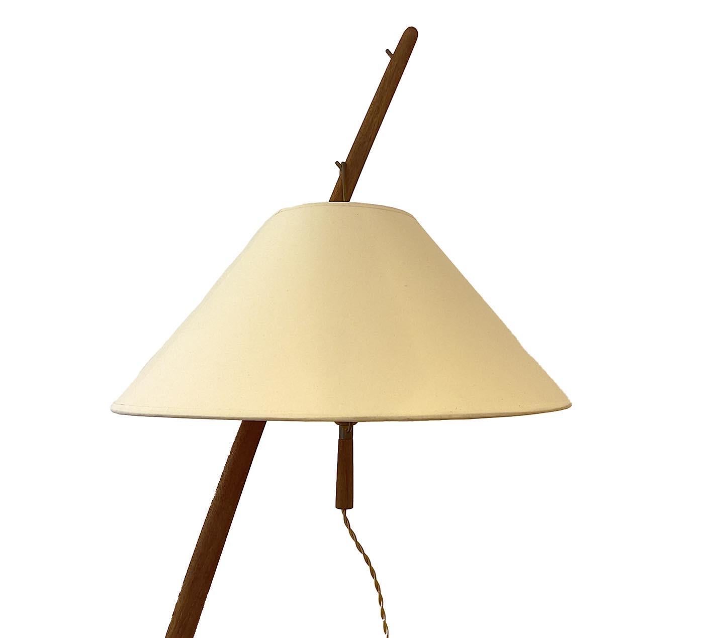 Dornstab Floor Lamp by J. T. Kalmar et A. Pöll, Kalmar Werkstatten, 1947 In Good Condition In PARIS, FR