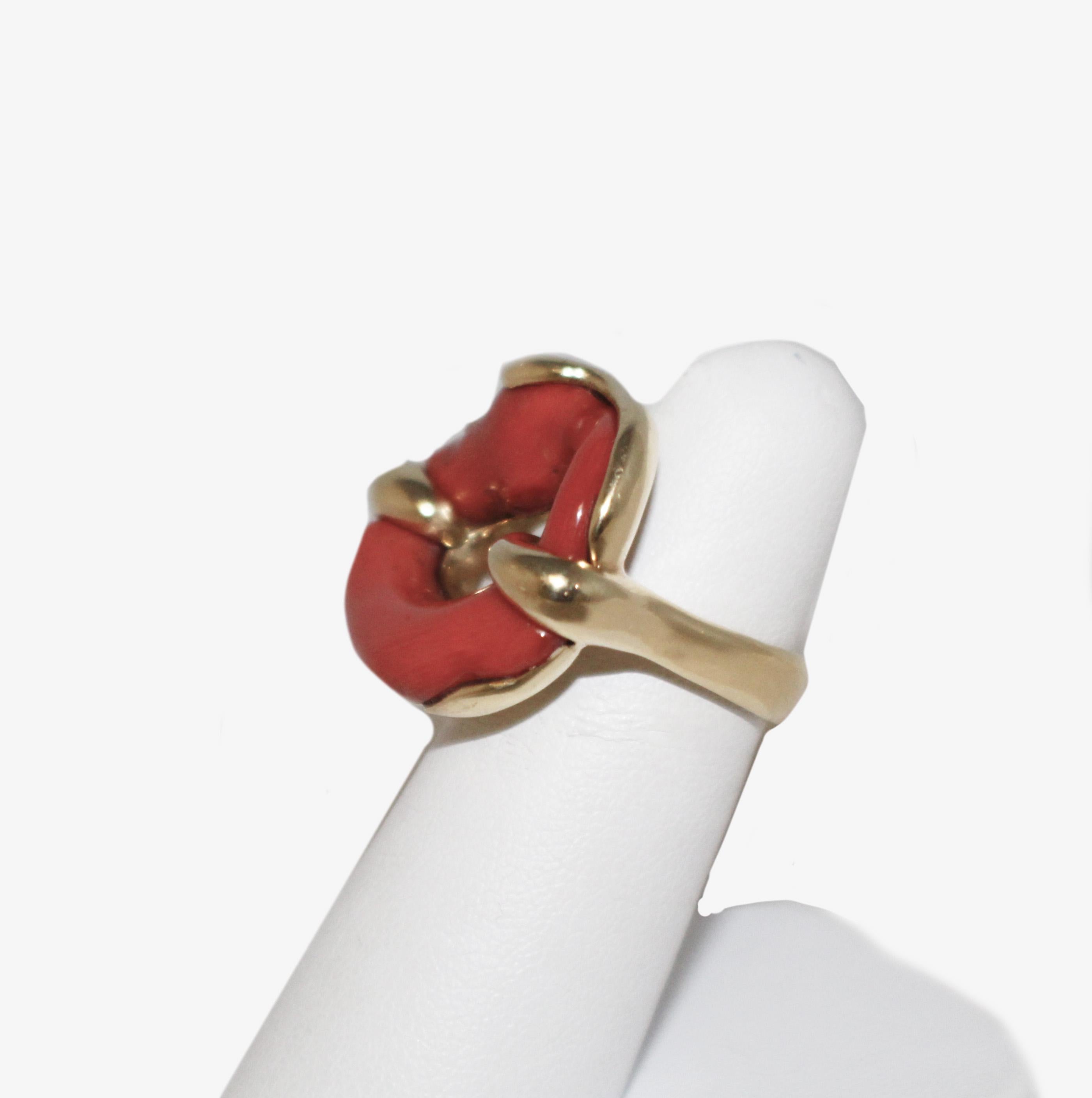 Dorota 18 Karat Artisan Hand Fabricated Coral and Diamond Ring In Good Condition For Sale In Palm Beach, FL
