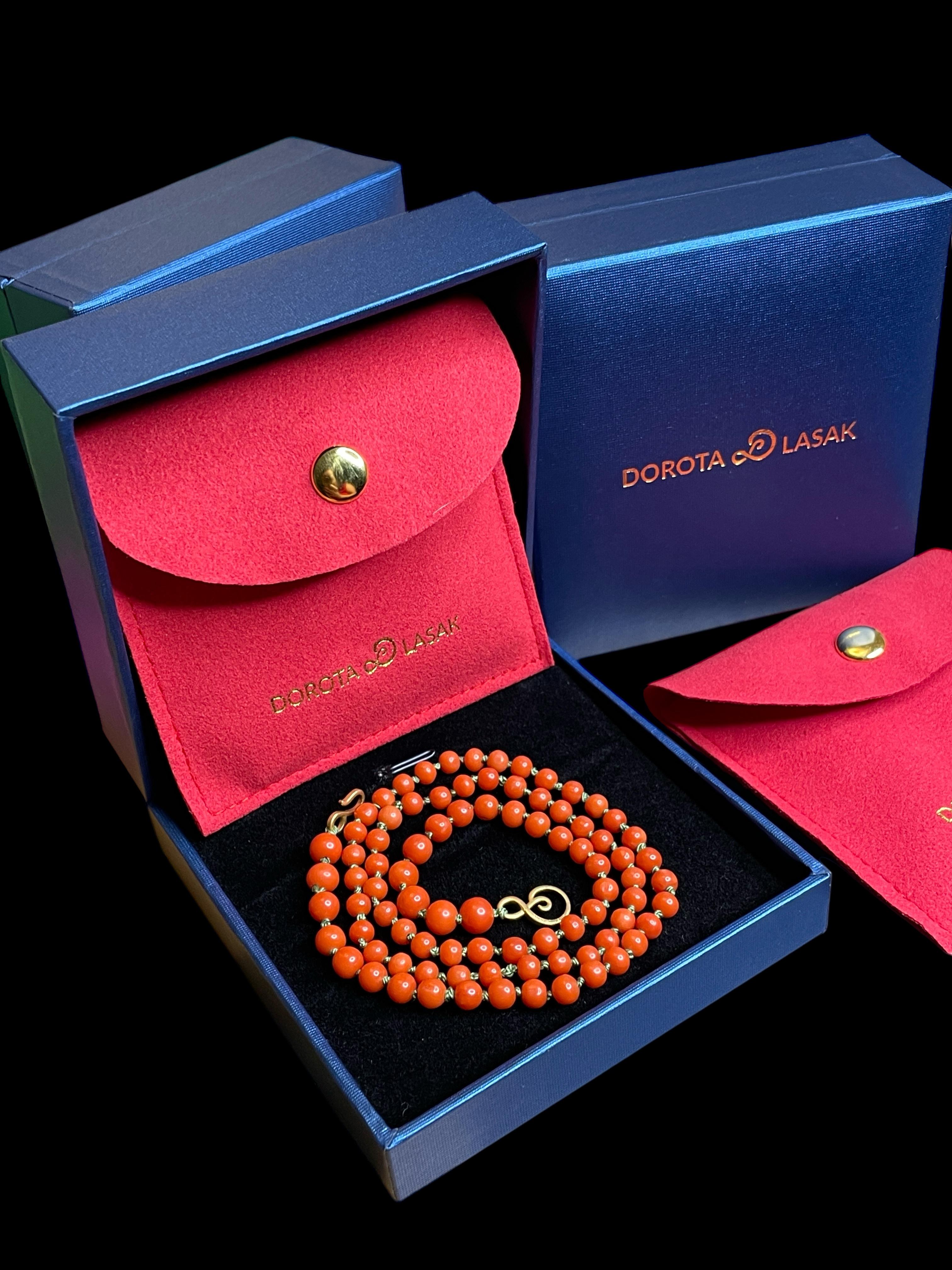 Dorota LASAK Collana con perline di corallo in oro 22k In condizioni Nuovo in vendita a Palos Hills, IL