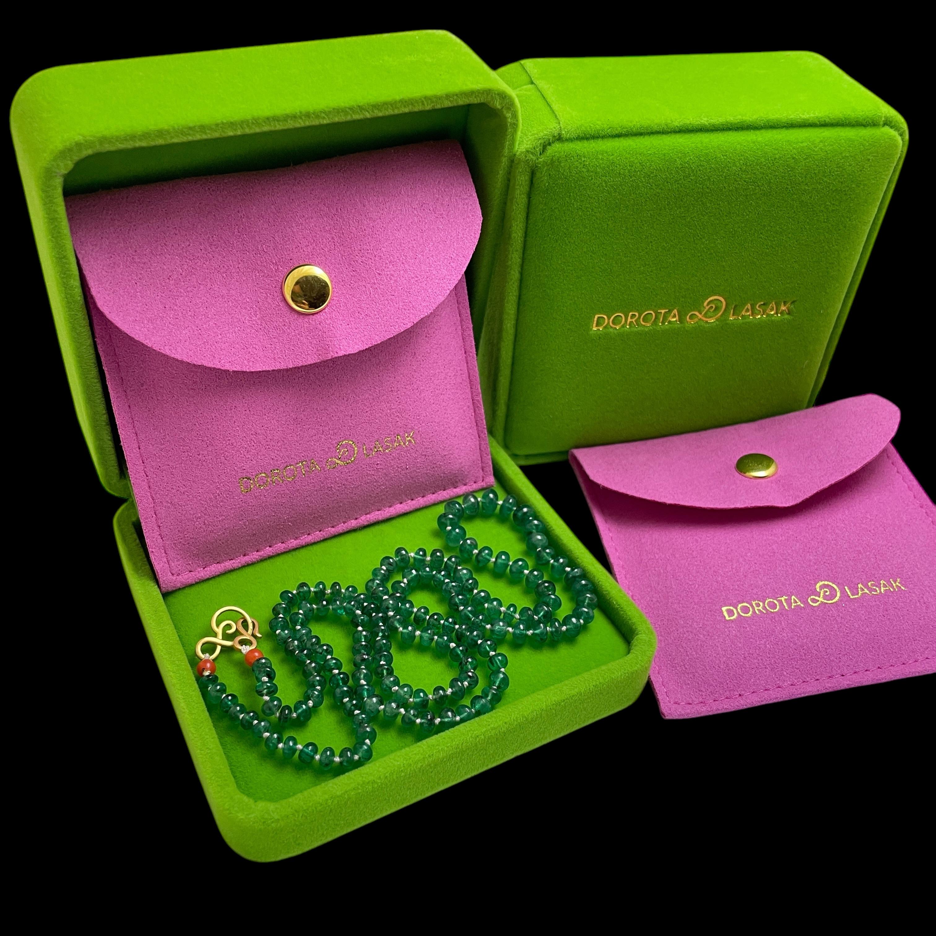 DOROTA LASAK 22k gold emerald coral beaded necklace For Sale 1