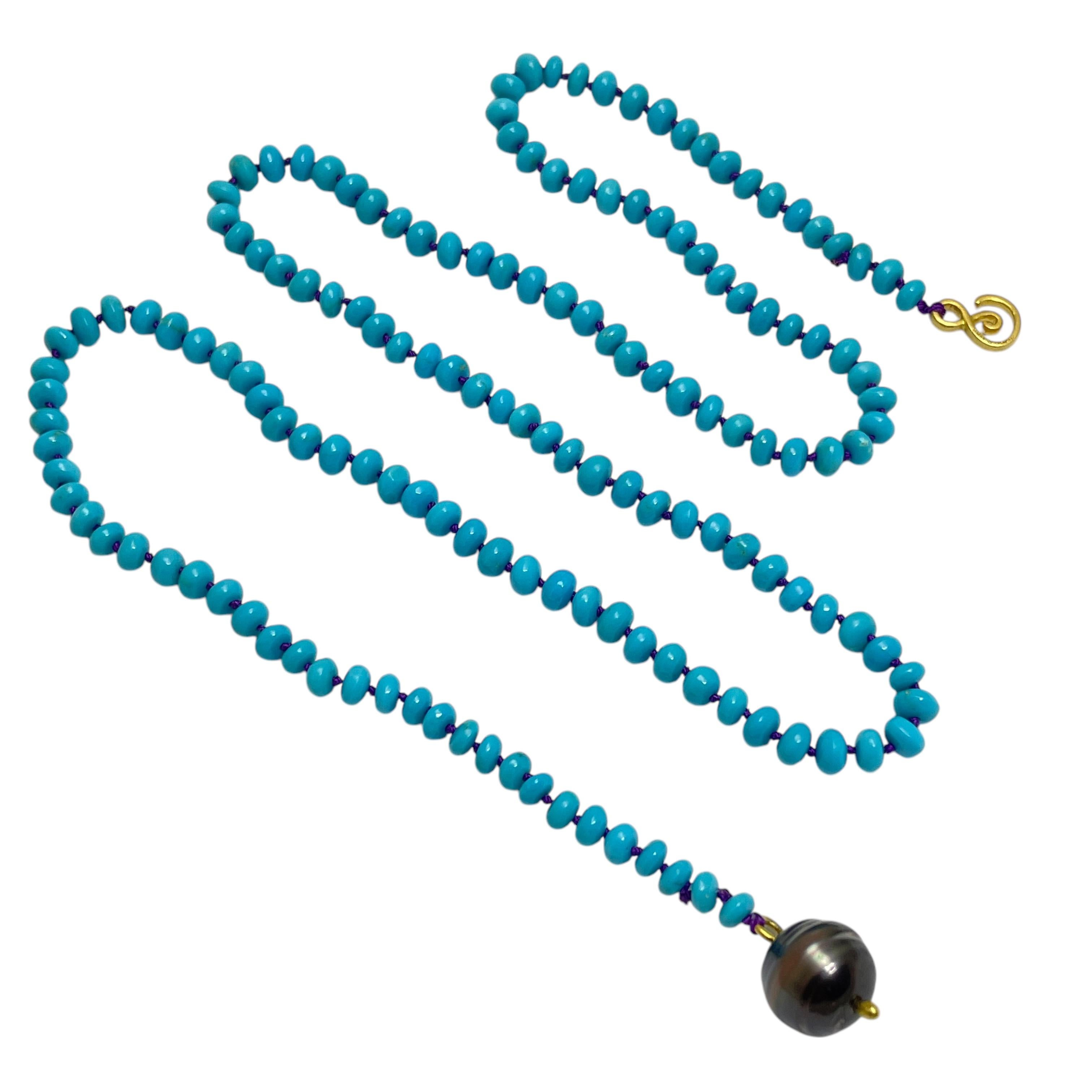 Collana di perle turchesi in oro 22k

DETTAGLI

- Chiusura in oro 22k

- perline turchesi

- Perla di Tahiti

- annodato a mano

- Dorota LASAK 22k



