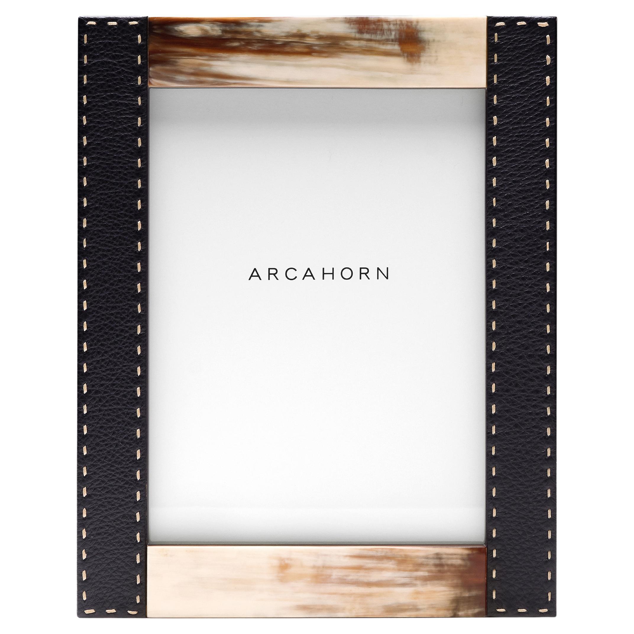 Dorotea Picture Frame in Pebbled Leather & Corno Italiano, Mod. 4463 For Sale
