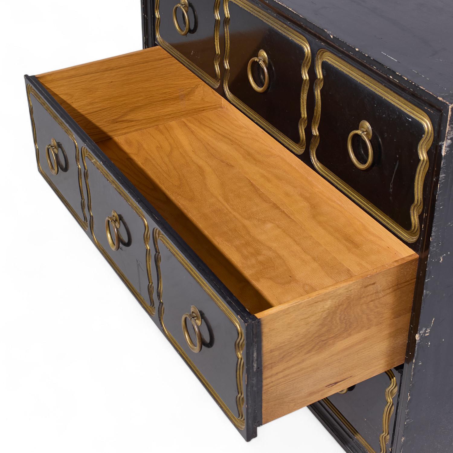 Dorothy Draper España Black and Gold Chest Dressers - Pair in vendita 3
