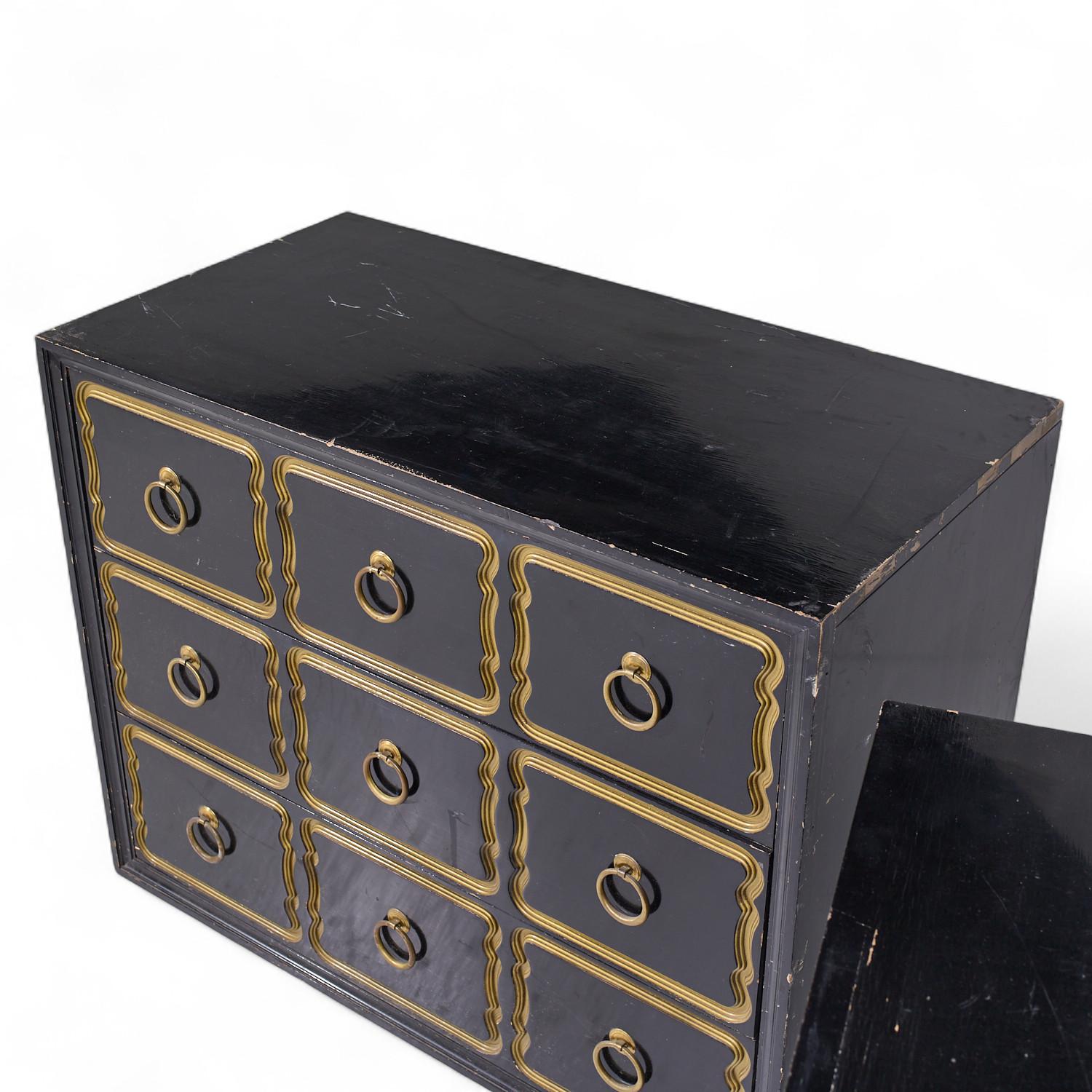 Dorothy Draper España Black and Gold Chest Dressers - Pair in vendita 4