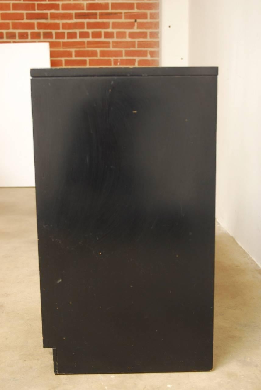dorothy draper chest