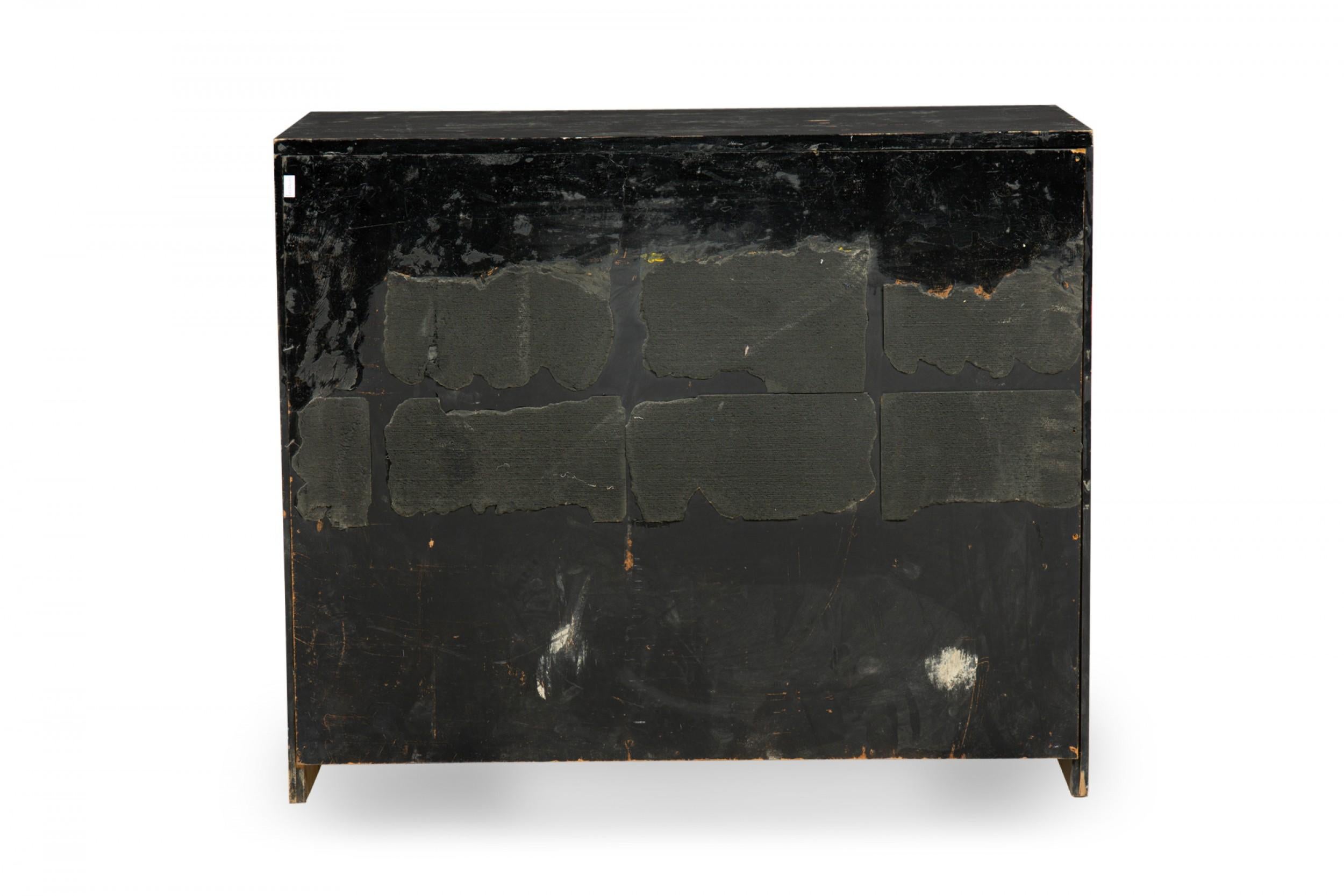 Dorothy Draper Mid-Century Amerikanische Kommode mit 3 Schubladen, Schwarz und Gold bemalt, Mid-Century 4