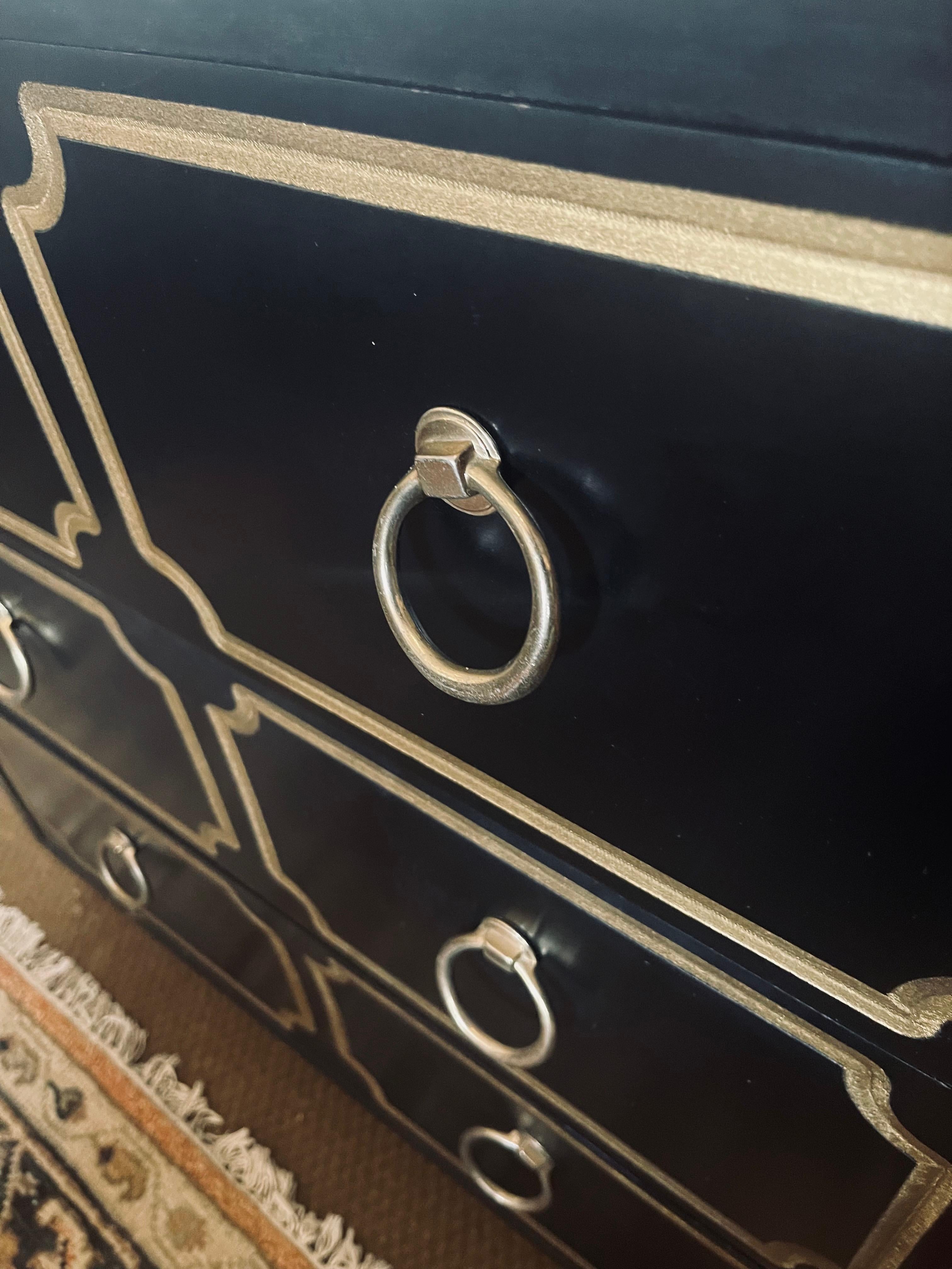 Dorothy Draper Style 1950's Espana Chest of Drawers Dresser In Good Condition In West Hartford, CT