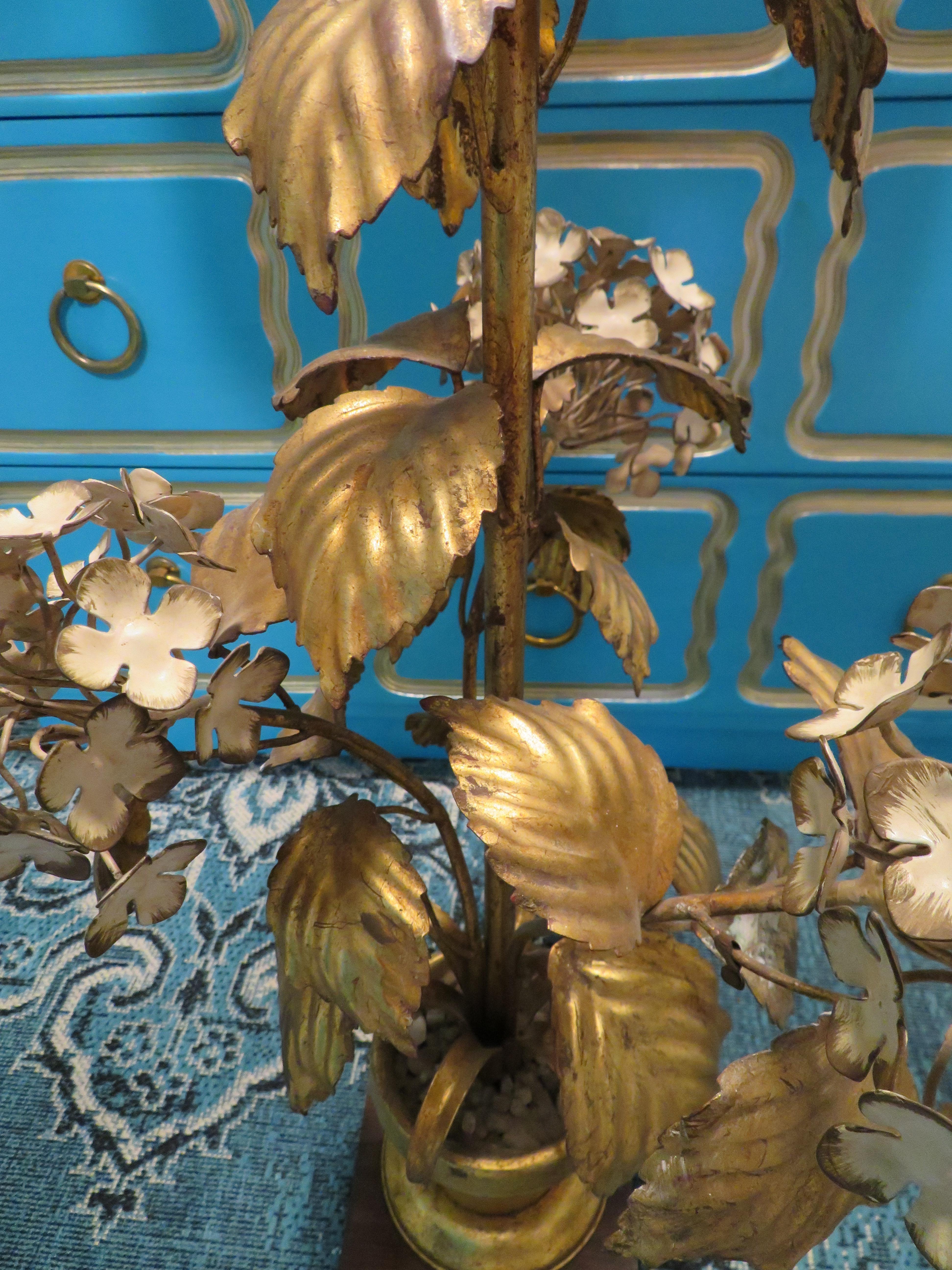 Dorothy Draper Style Gilt Gold Tole Hydrangea Lamp Hollywood Regency 1