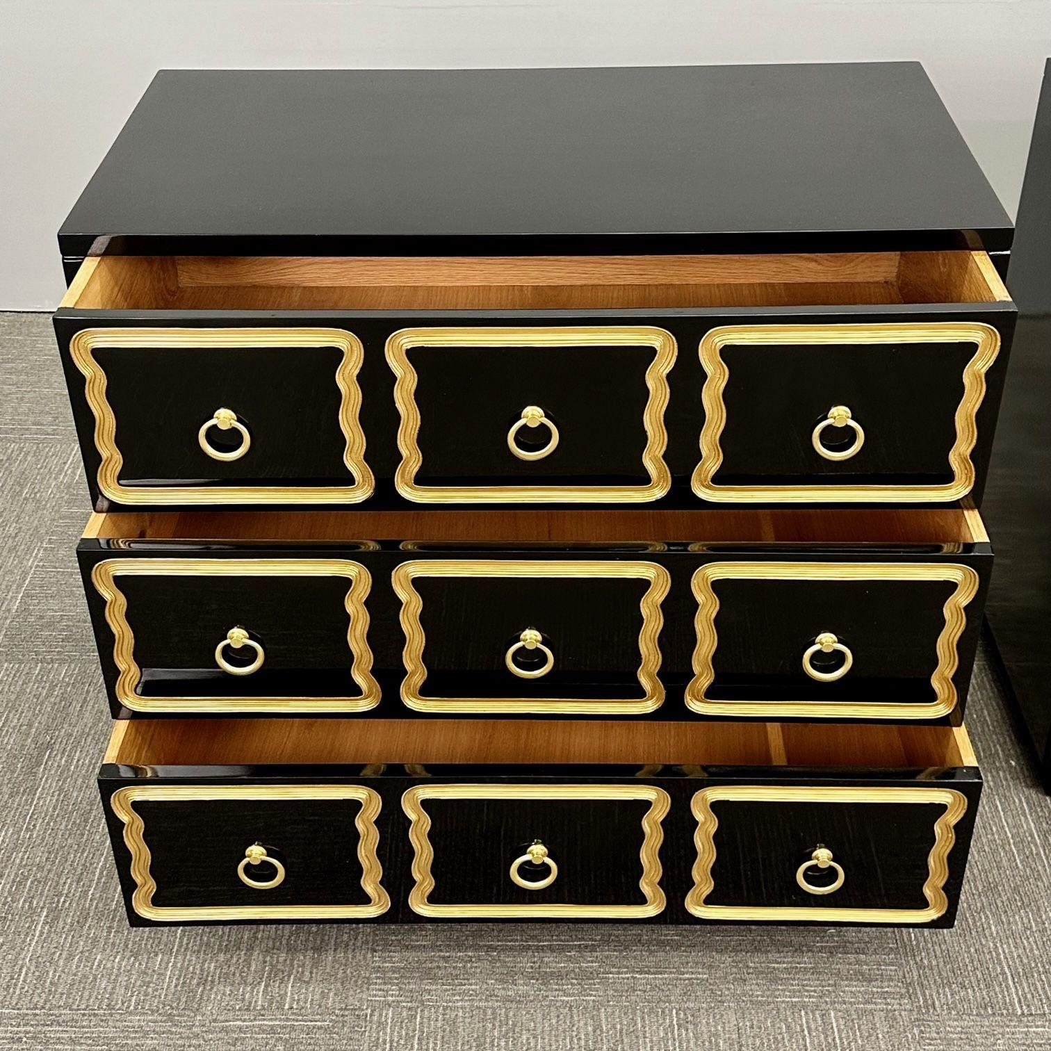 Stile Dorothy Draper, Hollywood Regency, Commodes, Laccato nero, Dorato, Ottone 4