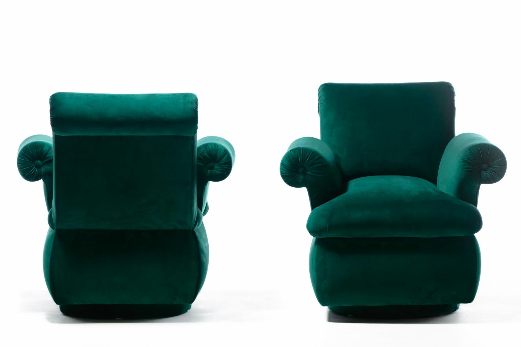 Dorothy Draper Style Hollywood Regency Swivel Arm Chairs in Emerald Velvet For Sale 2