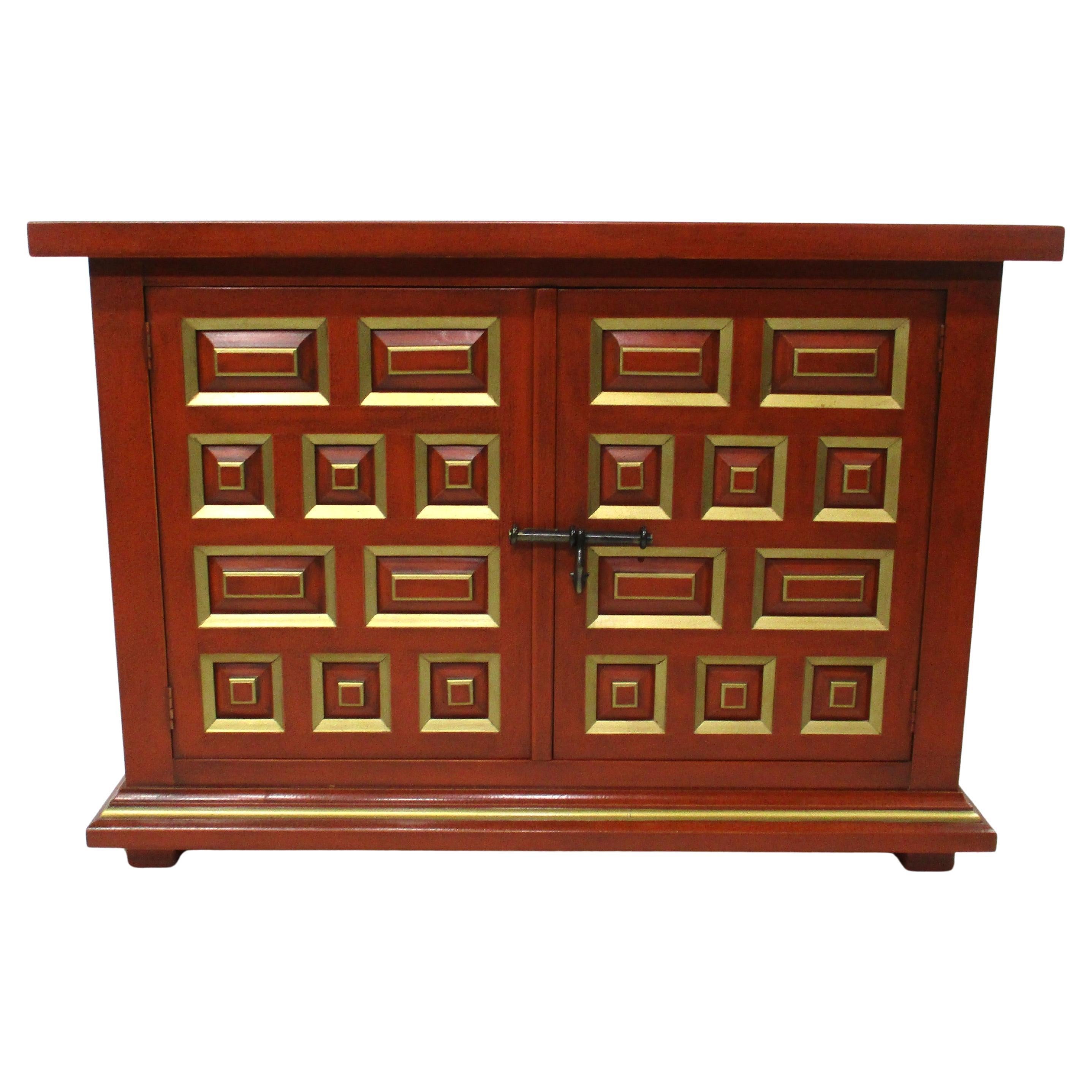 Armadietto Cetera di Drexel in stile Mid Century Regency di Dorothy Draper