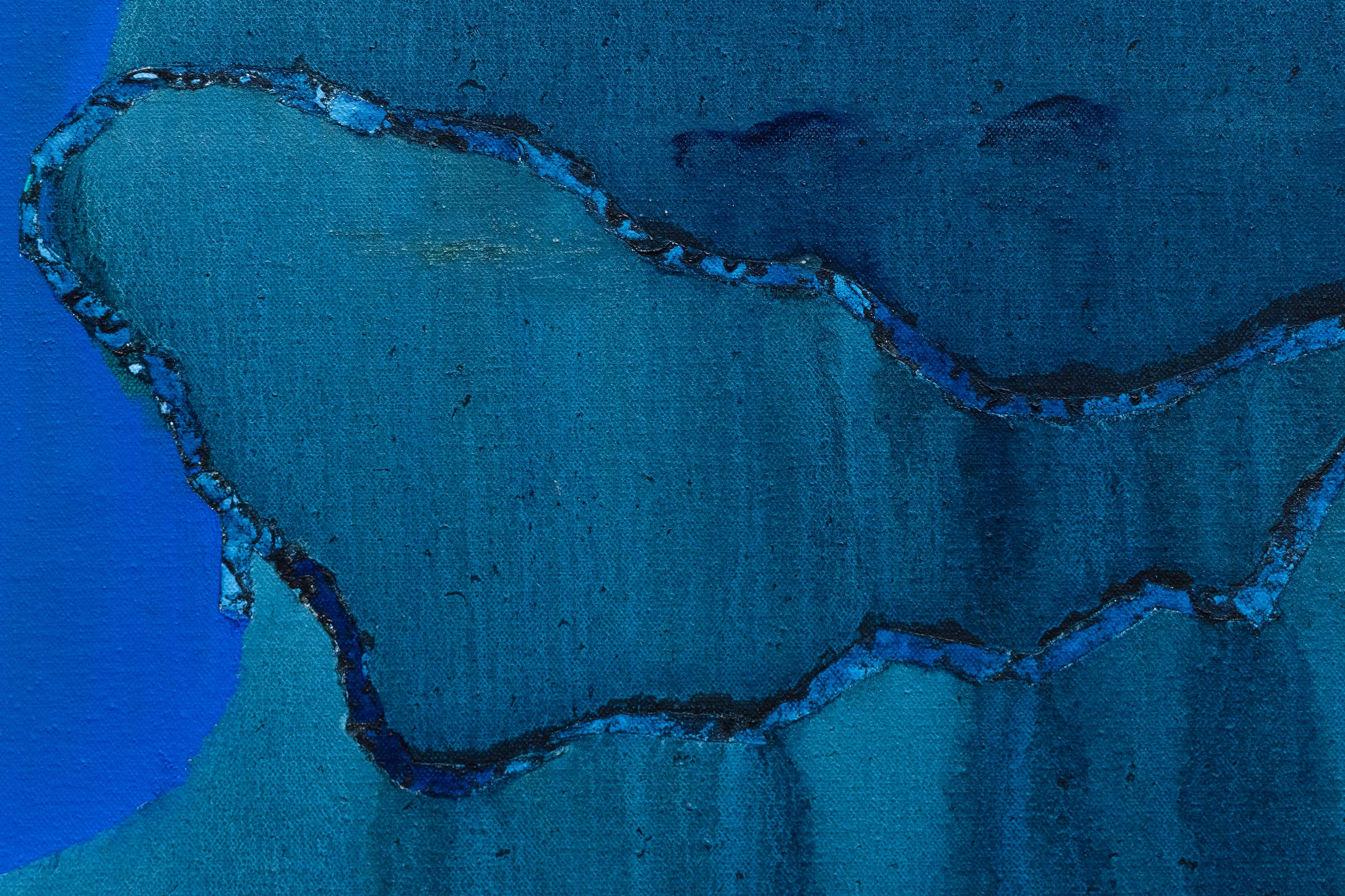 Blaue Gewässer – Painting von Dorothy Hood