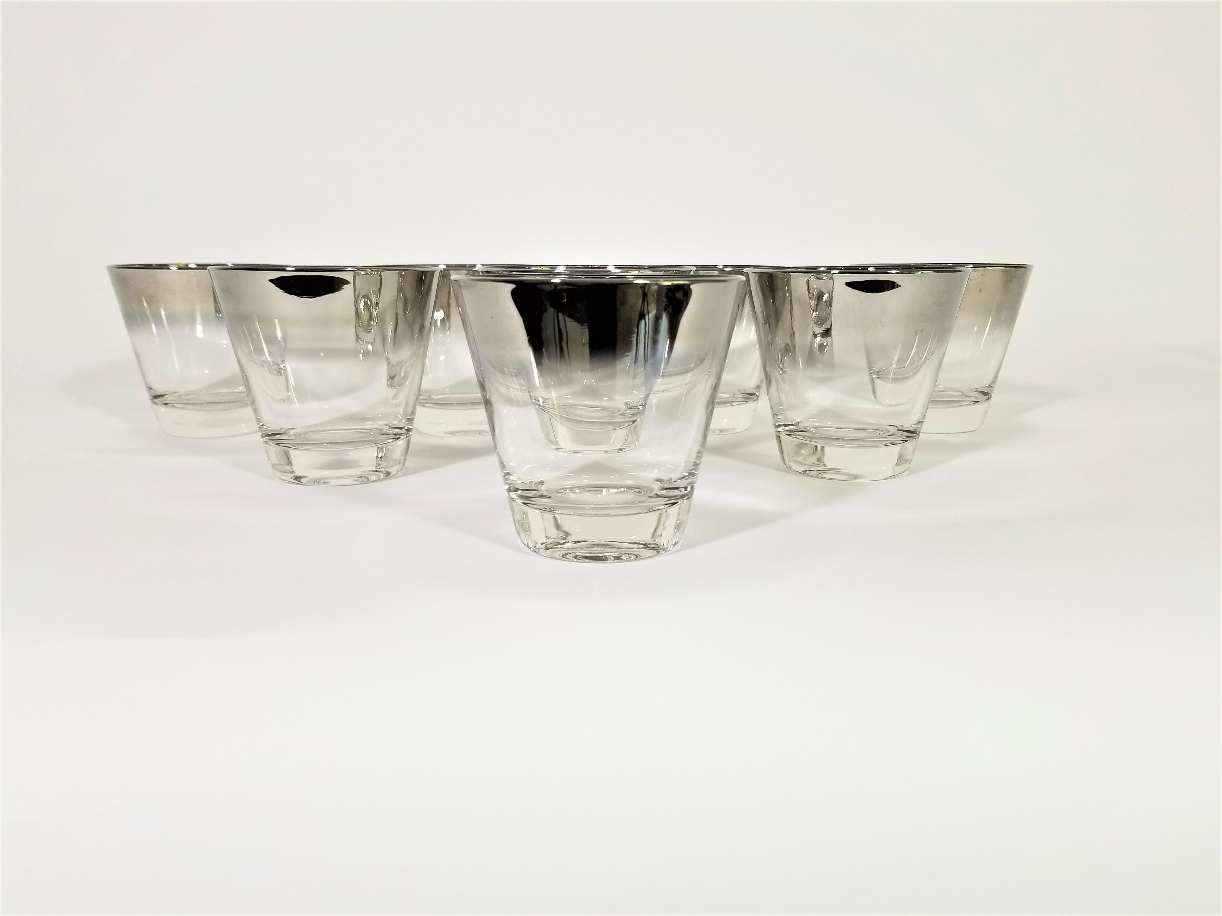 Midcentury complete set of 8 Dorothy Thorpe glasses with silver fade. Perfect addition to any bar or tableware. Flexible size for multi-use Rocks glass or wine glass etc.
Excellent condition.