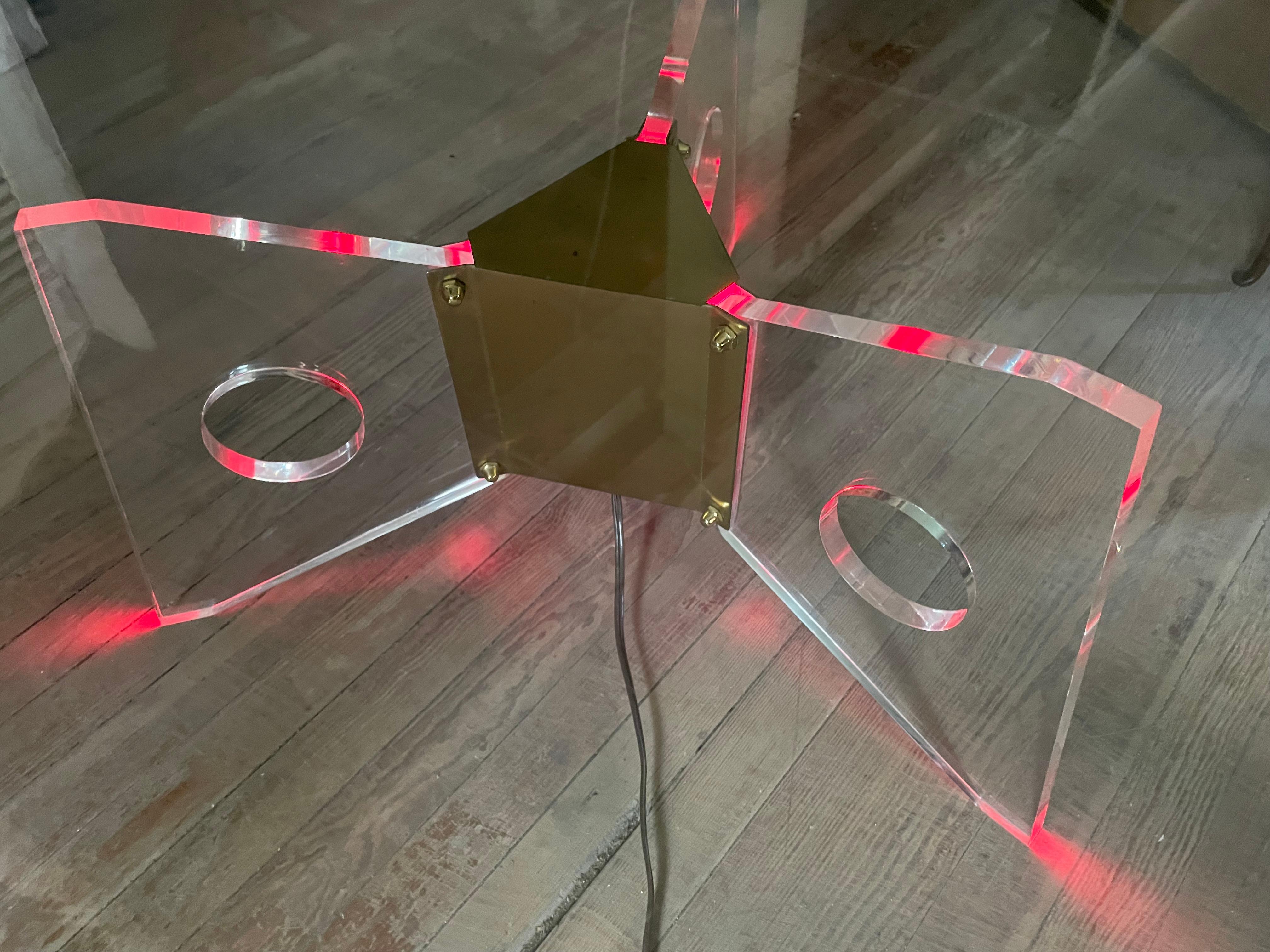 Mid-Century Modern Dorothy Thorpe Illuminated Red Coffee Table Lucite Base Round Glass Top For Sale