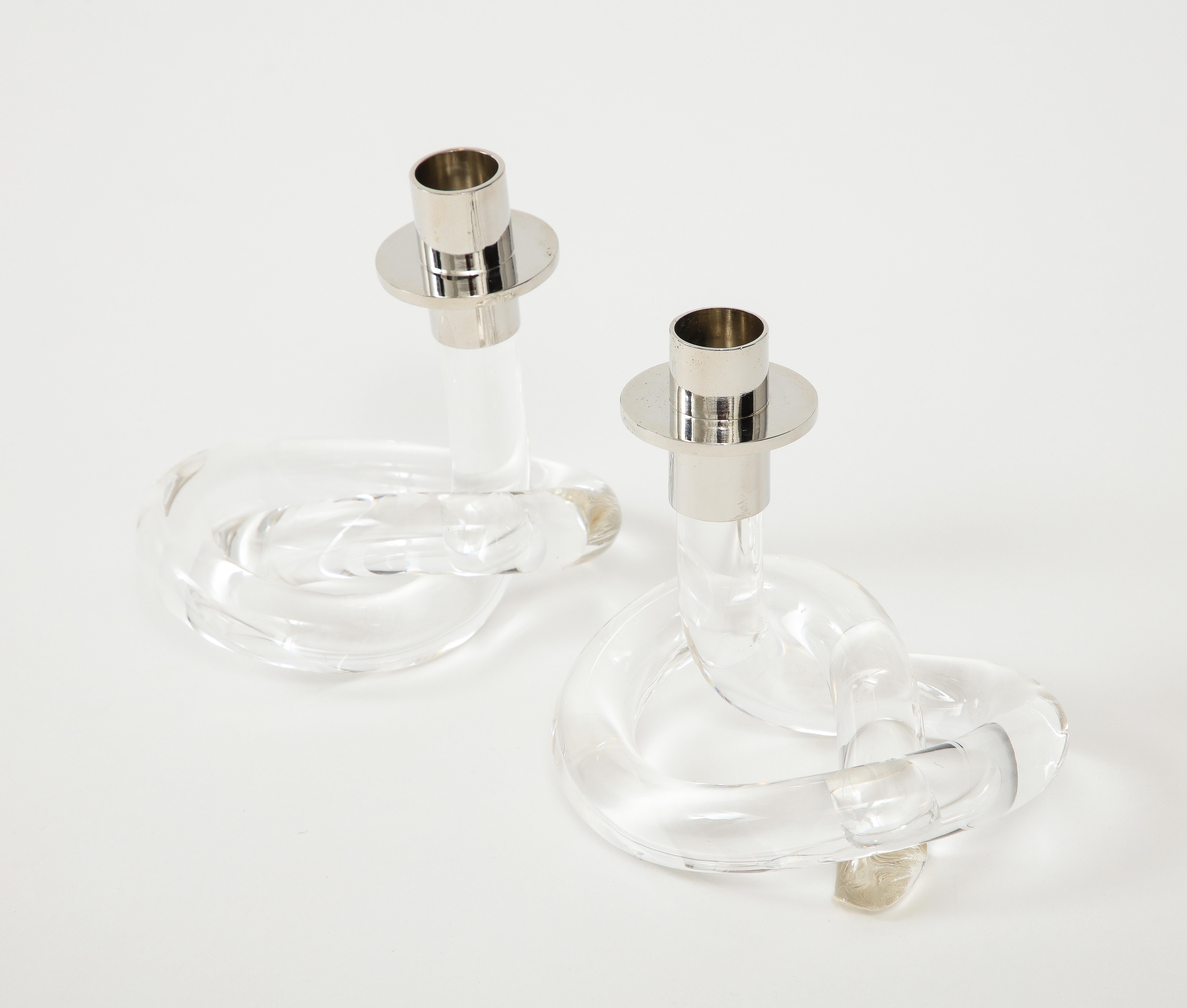 North American Dorothy Thorpe Lucite Knot Candlesticks For Sale