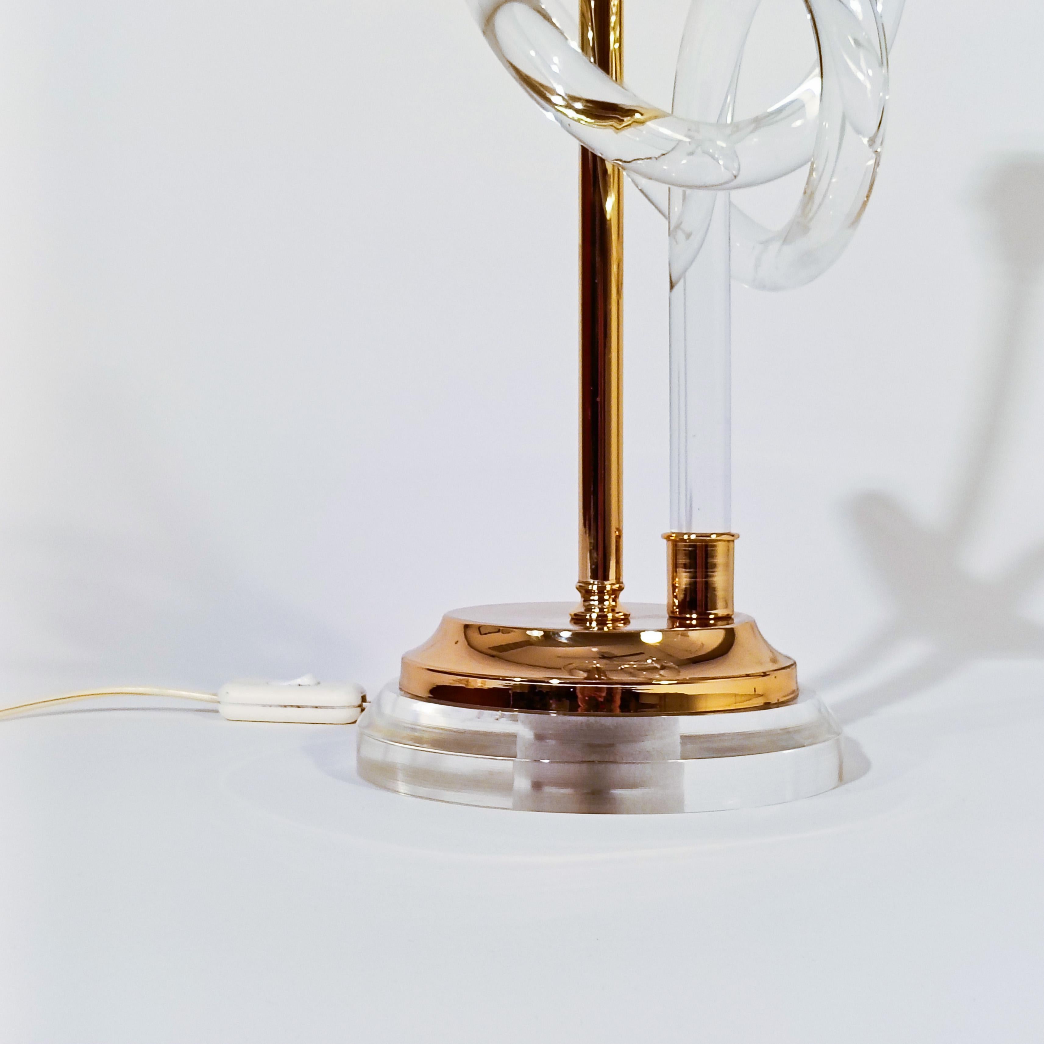 Dorothy Thorpe. Lucite table lamp by Elaine Bscheider, USA, 1970s For Sale 4