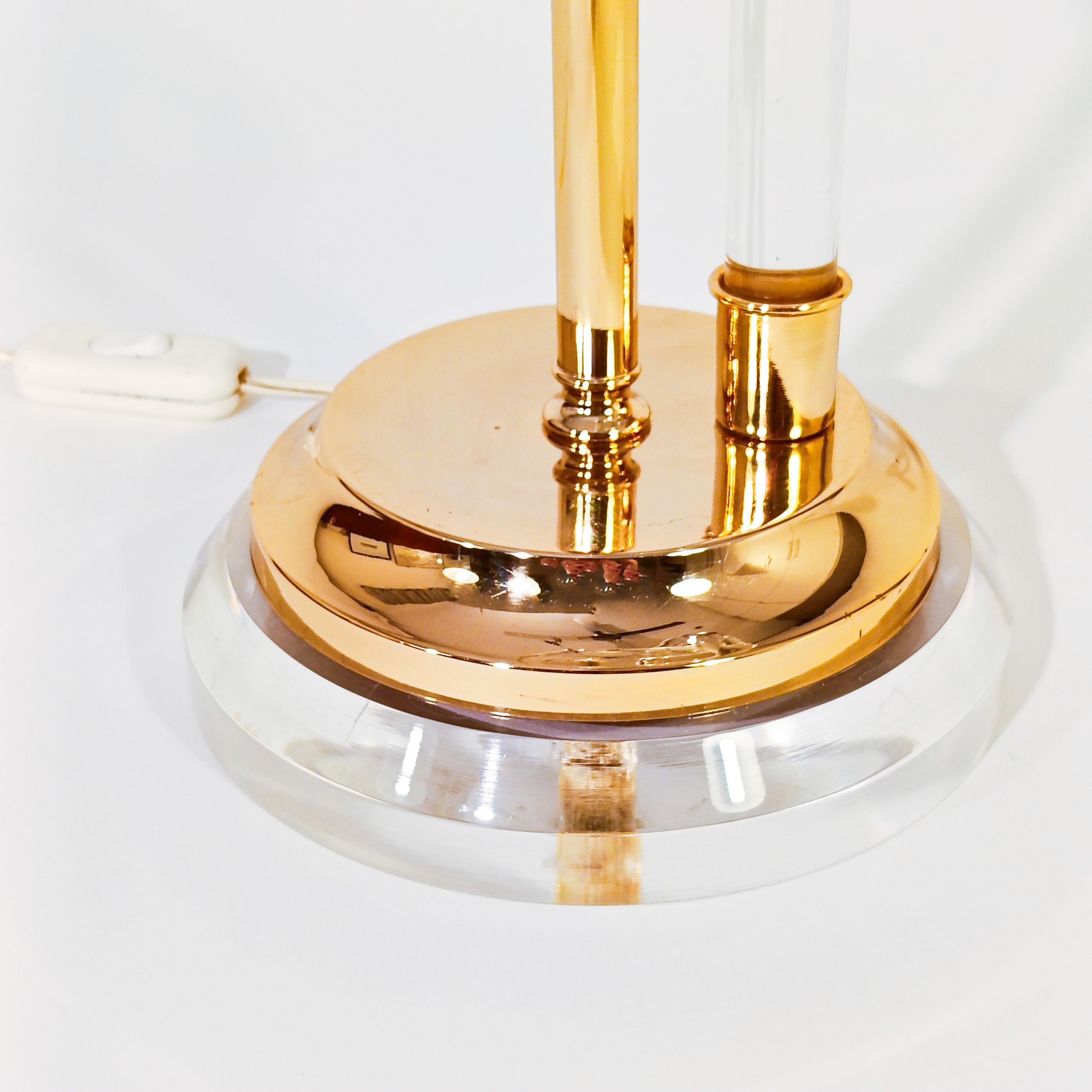 Dorothy Thorpe. Lucite table lamp by Elaine Bscheider, USA, 1970s For Sale 5